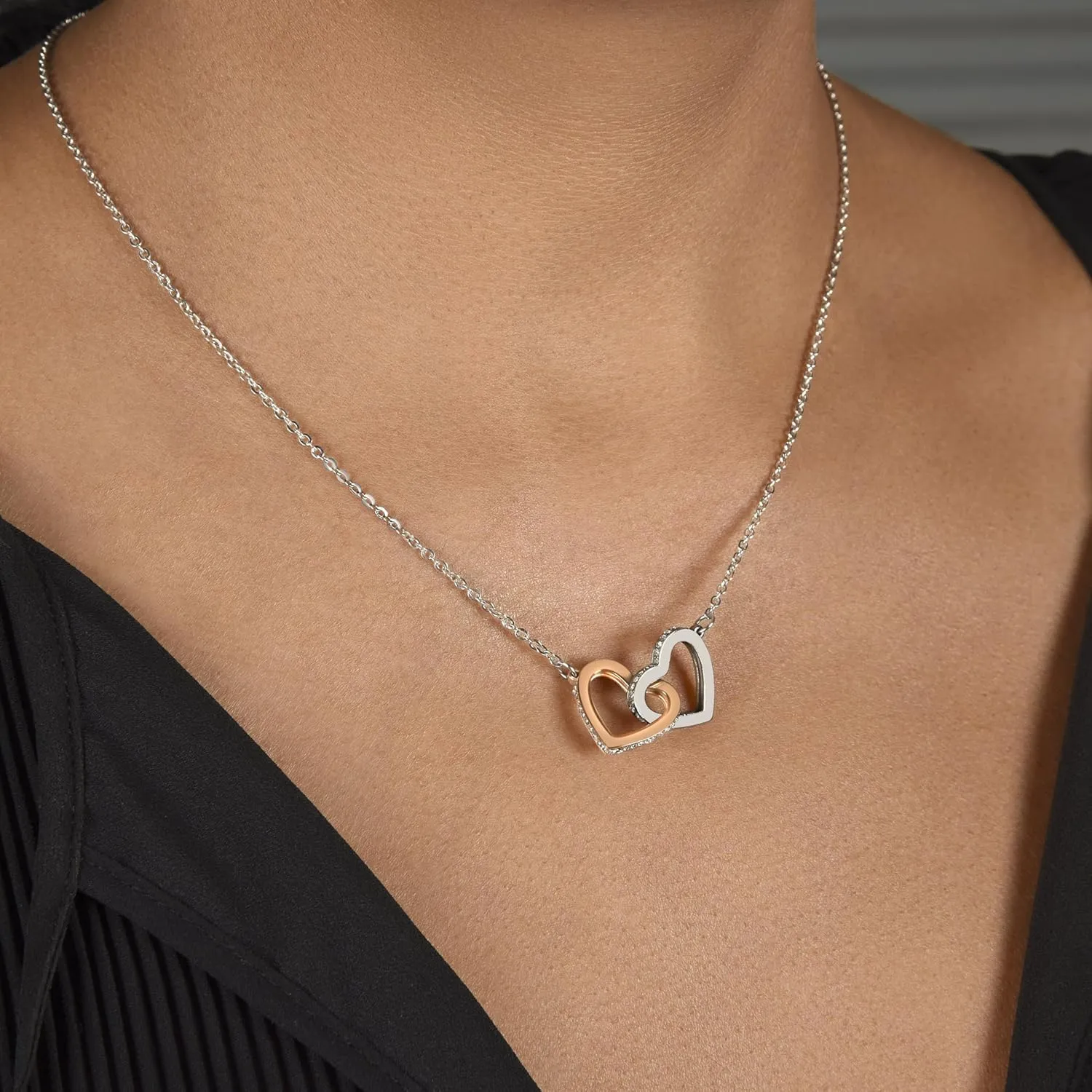 2025 Graduation Necklace For Daughter From Mom Dad, High School College Senior Jewelry For Daughter With Heartfelt Message Card, Congratulations Class Of 2025 Love Knot Necklace For Her#0