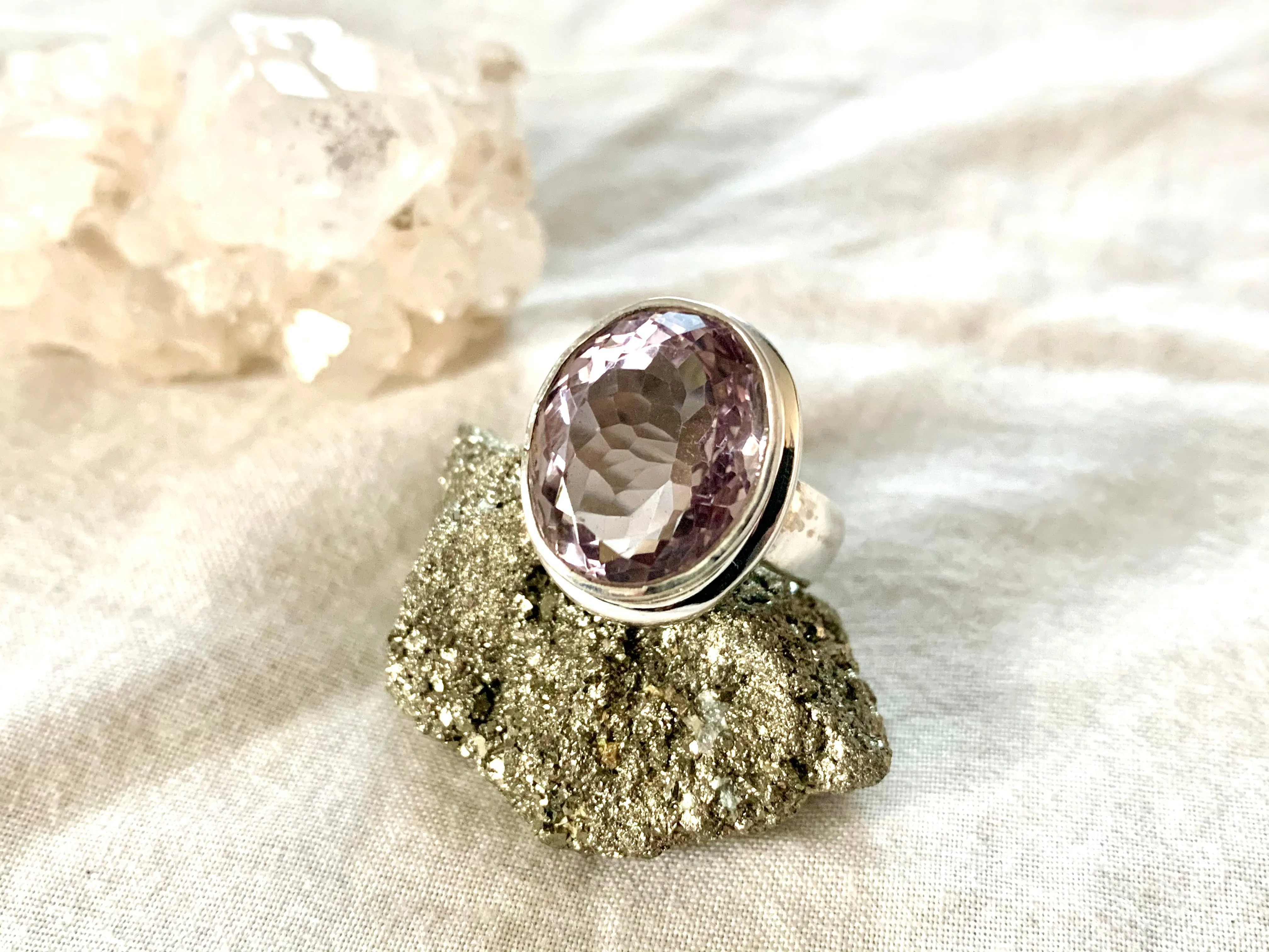 Ametrine Ari Ring - Reg. Oval
