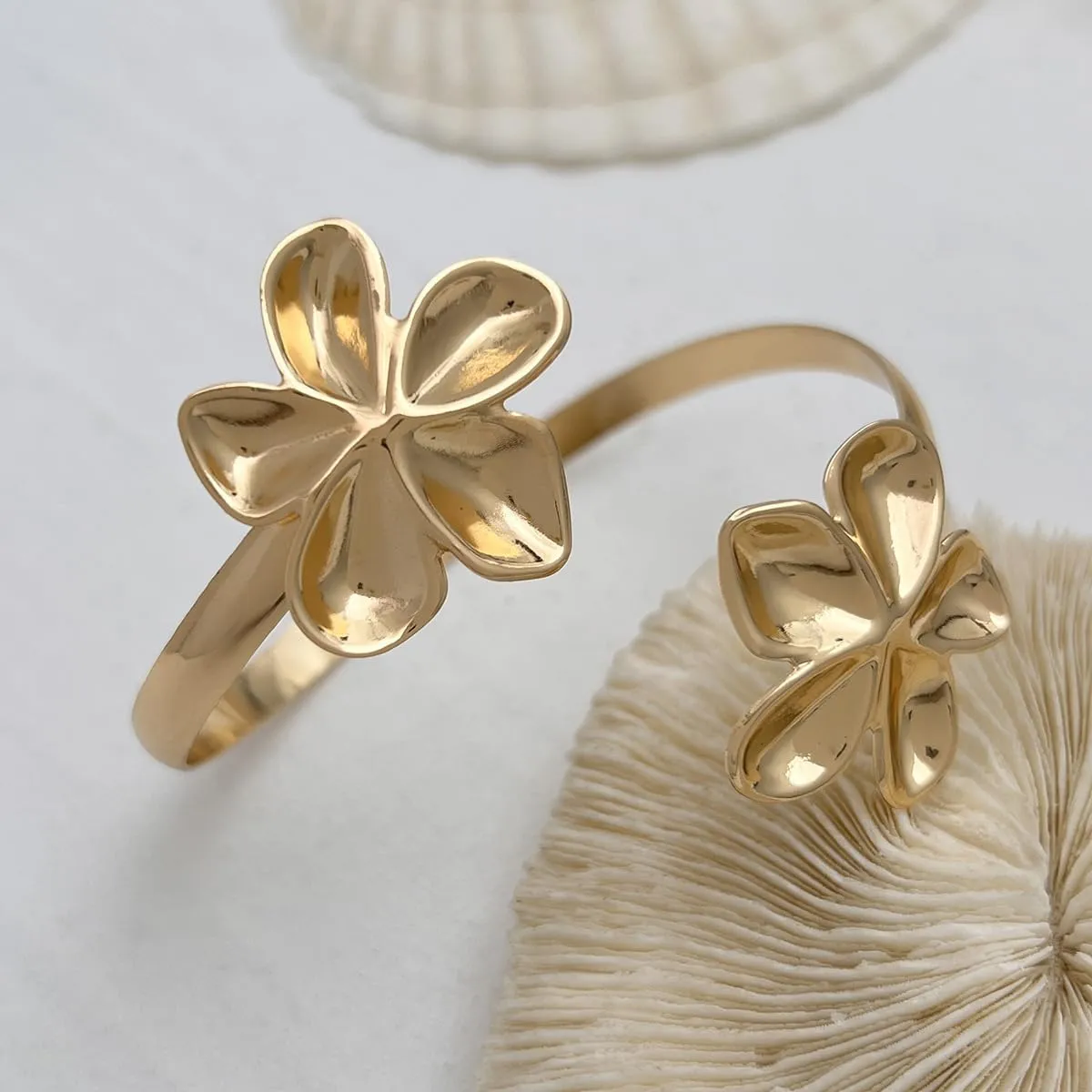 Arm Cuff Layered Bracelet Adjustable Leaf Flower Starfish Upper Arm Cuff Bangle Jewelry Gold Plated Bracelet Ring Set for Women Boho Summer Beach Essentials