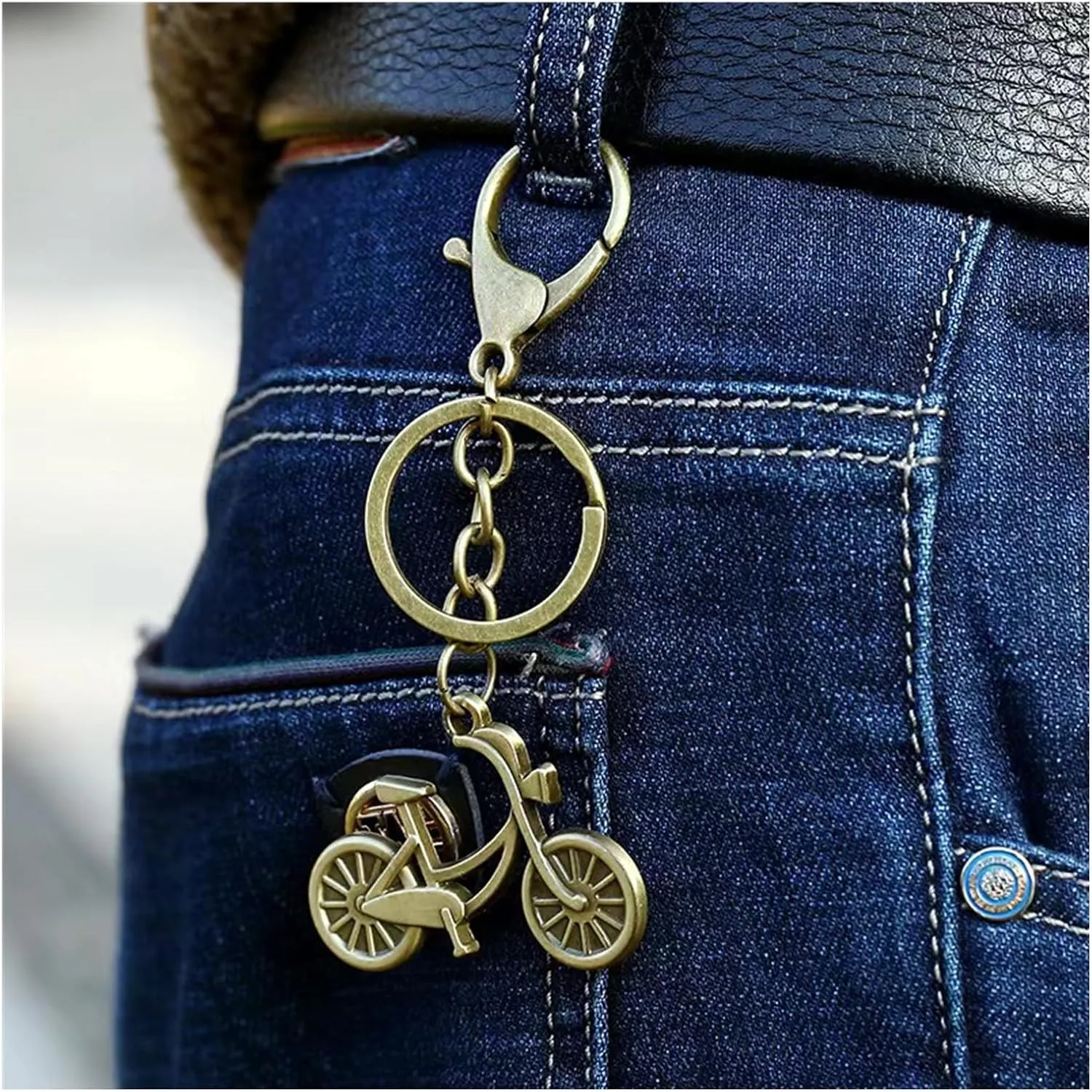 Bronze Keychain Delicate Keychain for Men and Women Keyring Can Be Used as A Festive Birthday Gift Prize