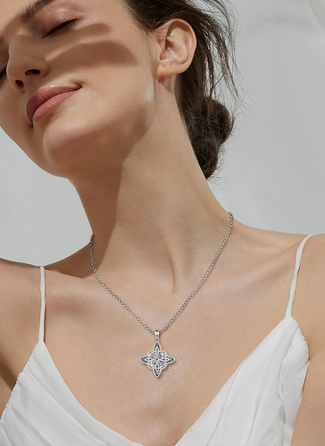 CELESTIA Nudo de Bruja Plata 925 Original Amuletos de Proteccion Witches Knot Necklace - 20 Inch Box Chain