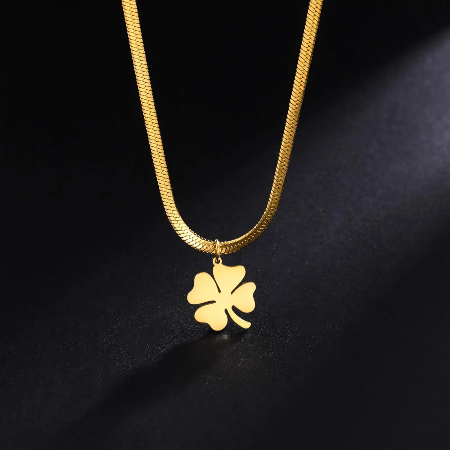 Celtic Good Luck Four Leaf Clover Necklace Irish Shamrock Shape Lucky Charm Pendant Protection Amulet Jewelry For Women Teen