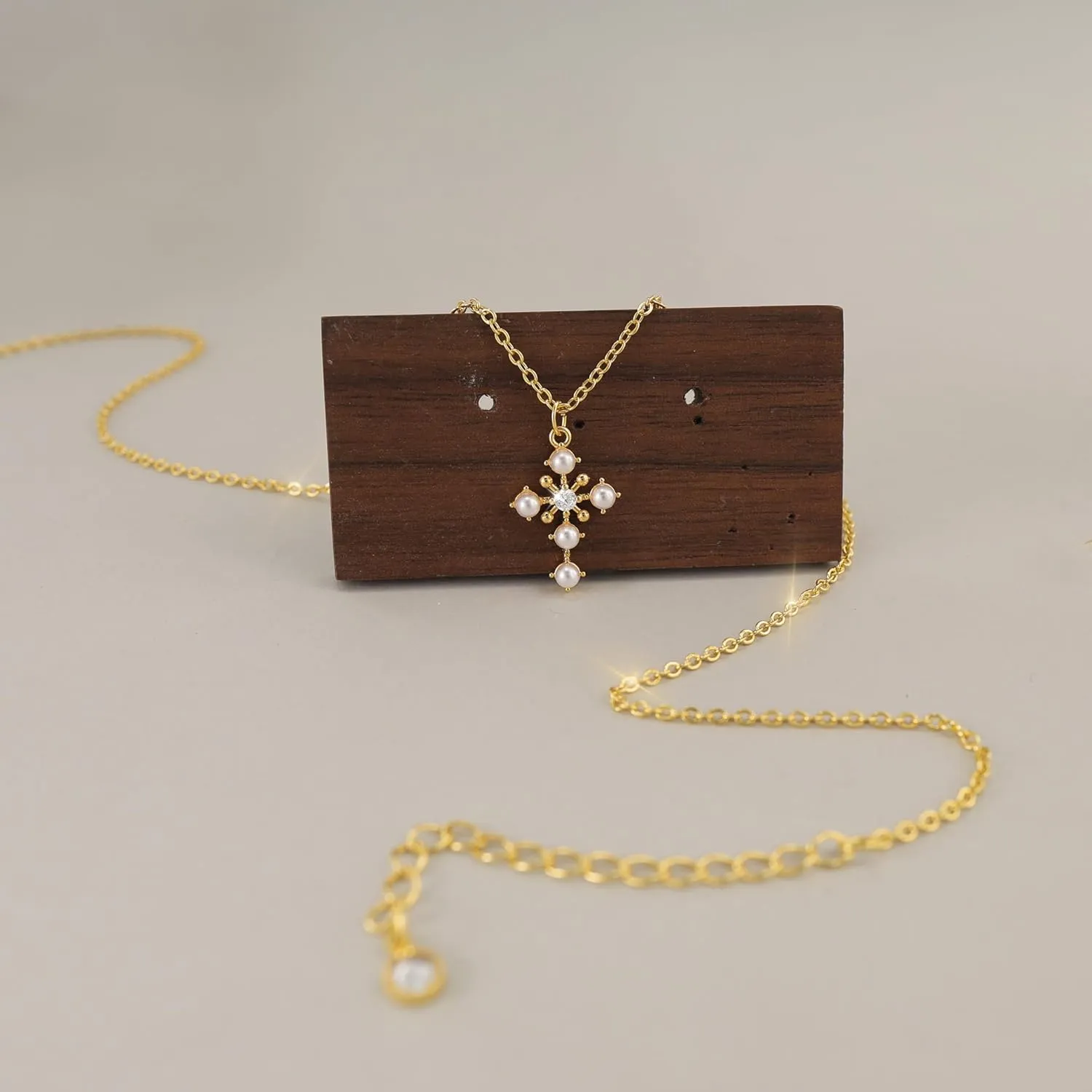 Cross Necklace for Women Trendy,Dainty 14K Gold Plated Cross Pendant Cute Choker Necklace Simple Sideway Cross Necklaces for Women Gold Jewelry Baptism Gifts