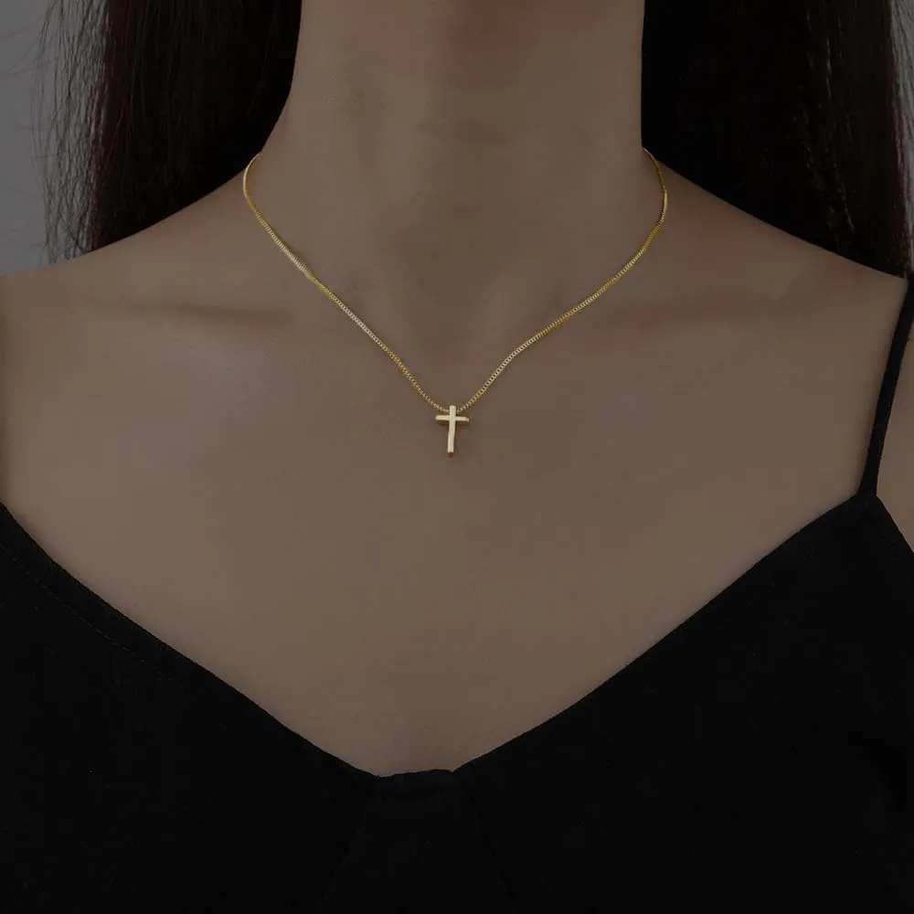 Cross Necklace for Women,Gold/Silver Cross Pendant Necklace Dainty Cross Necklace for Men Simple Gold Cross Necklace