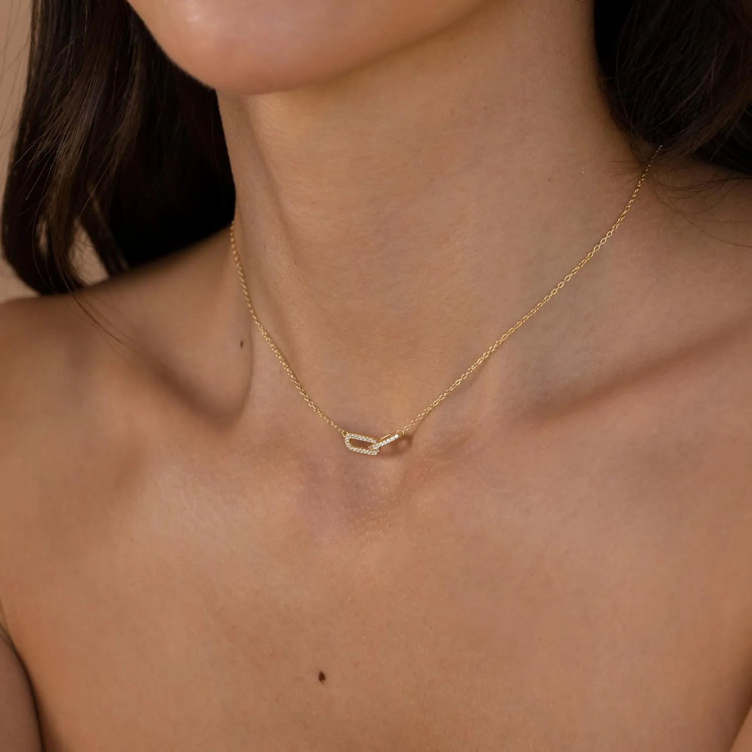 Dainty Gold Necklace for Women, Gold Cross necklace 14K Gold Plated Paperclip Pendant Necklace Cute Gold CZ Heart Pendant Necklace Simple Gold Choker Necklaces for Women Gold Jewelry Gifts