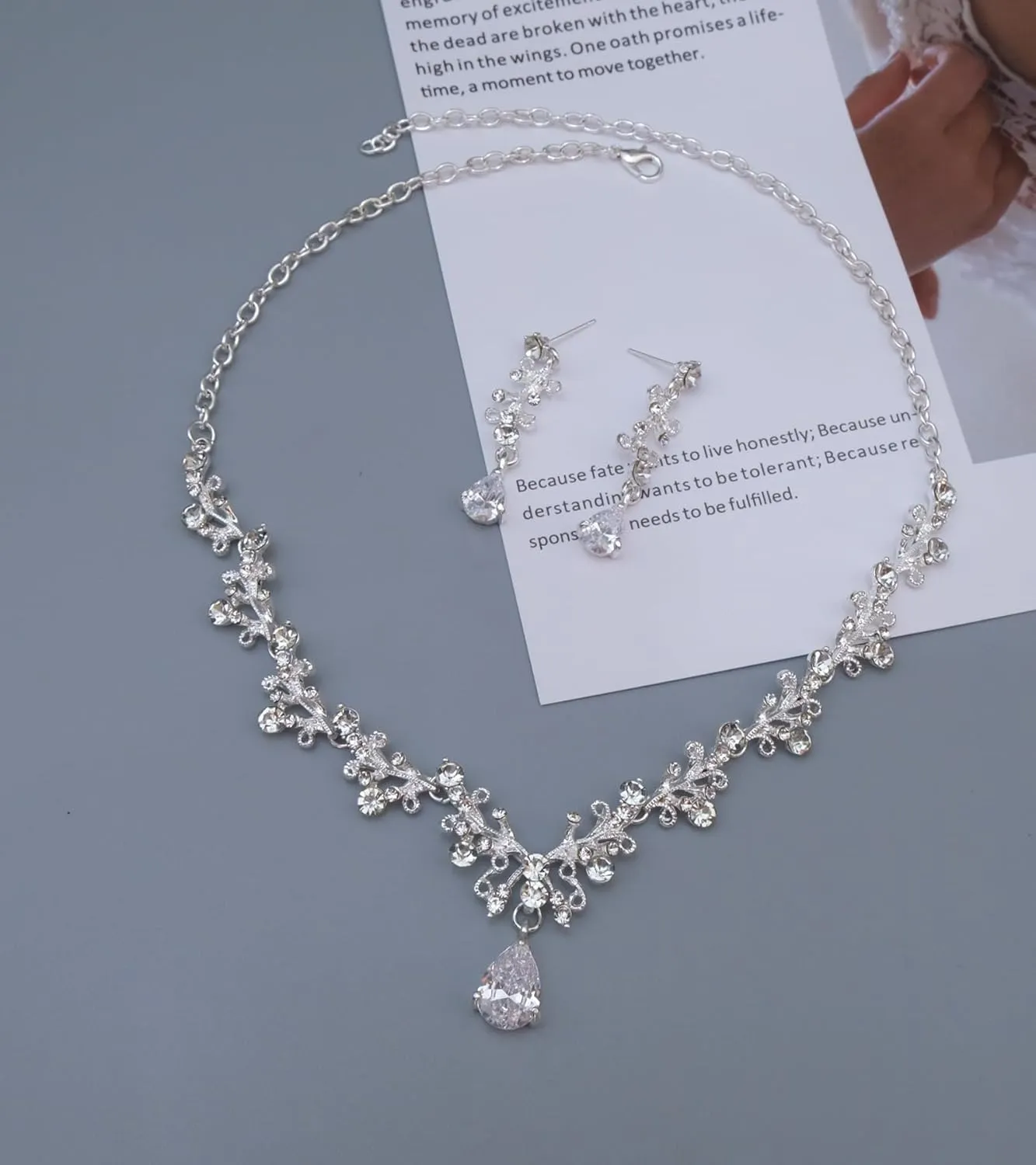 Elegant Bridal Crystal Necklace Earrings Bracelet Set Wedding Jewelry Sets Choker Necklace Prom Formal Costume Accessories for Bride Bridemaids Women