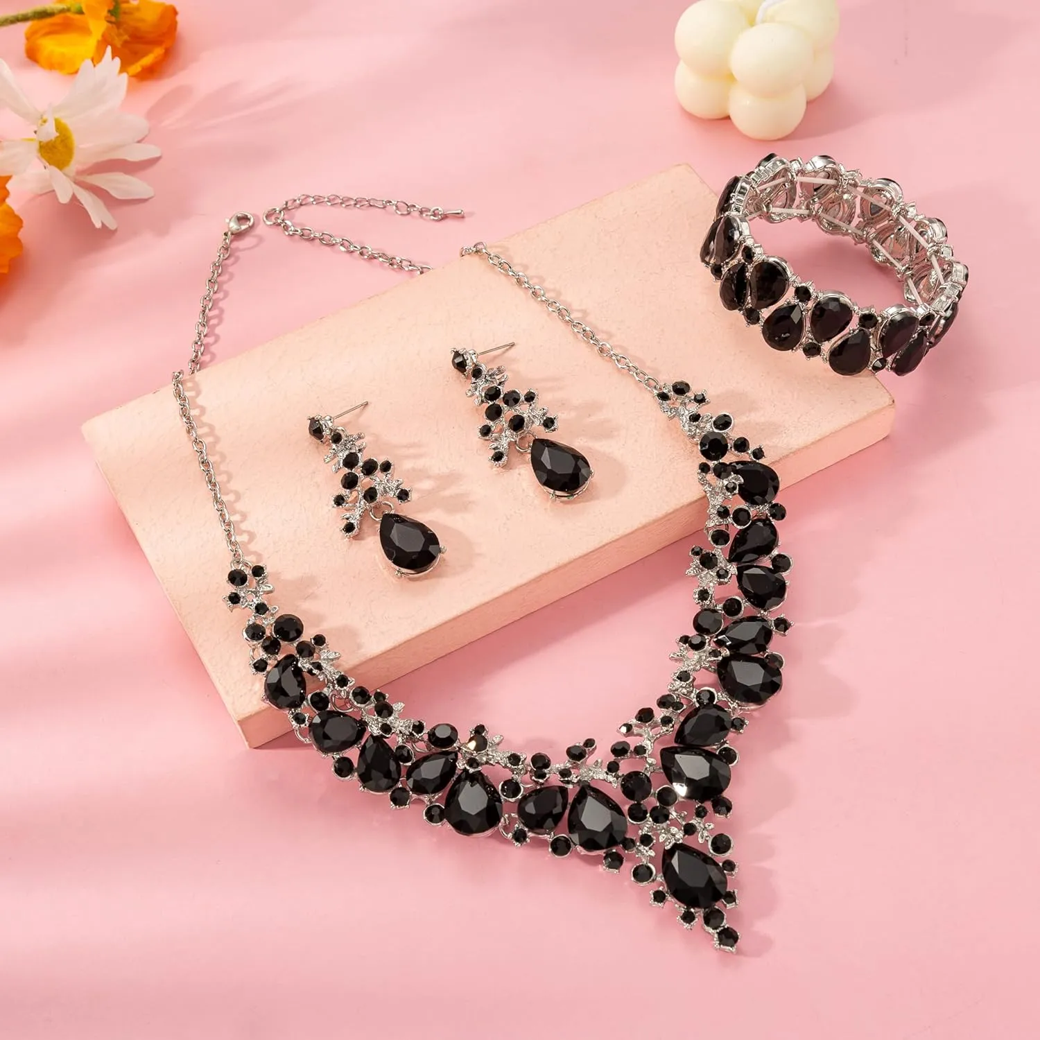 Elegant Bridal Wedding Jewelry Set for Women/Brides/Bridesmaids Teardrop Crystal Leaf Cluster Jewelry Set for Wedding Prom Party Bridal Bridesmaids Rhinestone Crystal Necklace Earrings Bracelet Set