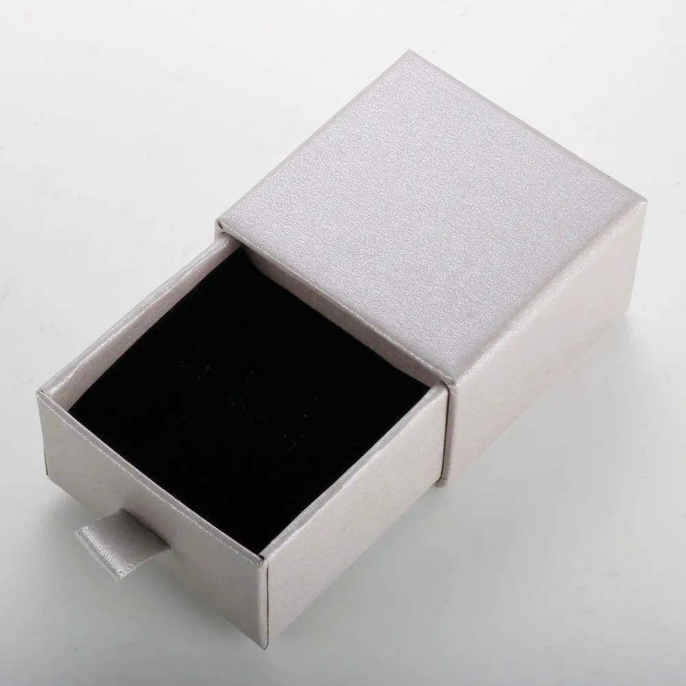 Elegant Velvet Jewelry Gift Box: Luxurious Storage Solution for Accessories