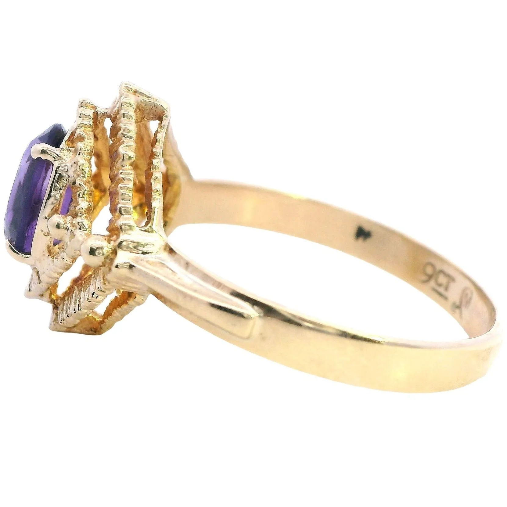 Enchanting 9ct Yellow Gold Oval Amethyst Ring