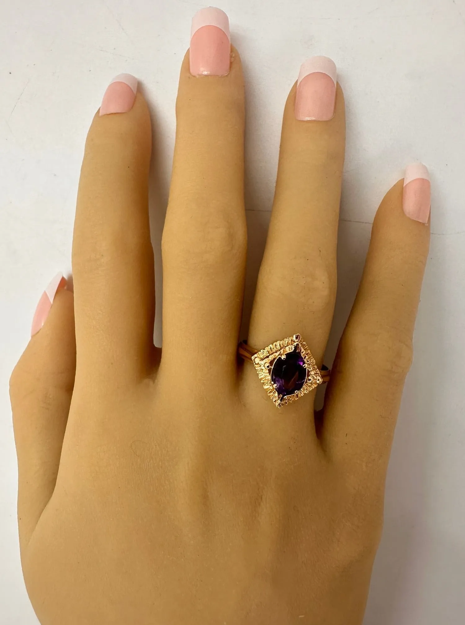 Enchanting 9ct Yellow Gold Oval Amethyst Ring
