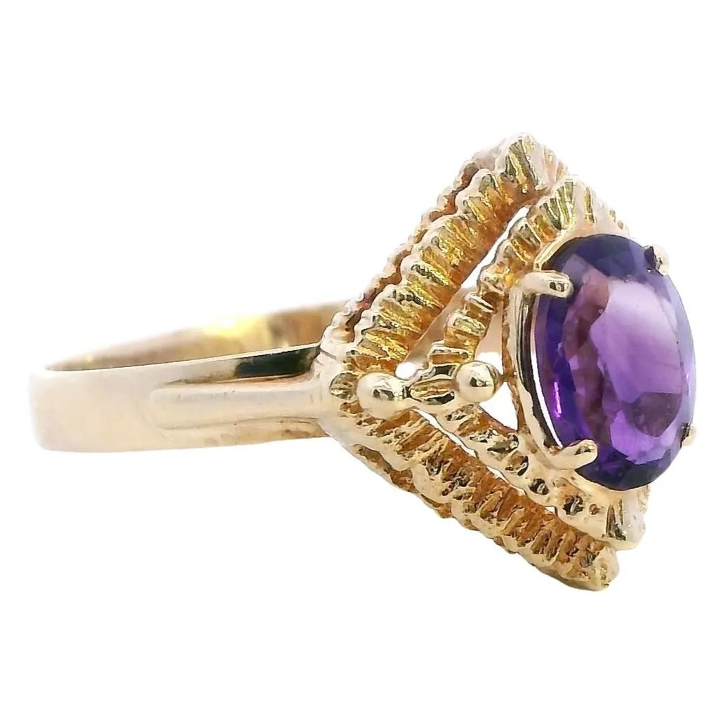 Enchanting 9ct Yellow Gold Oval Amethyst Ring