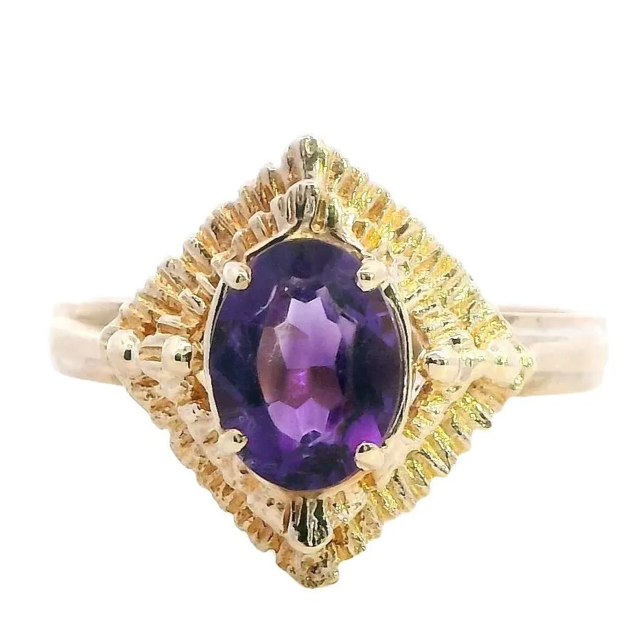 Enchanting 9ct Yellow Gold Oval Amethyst Ring