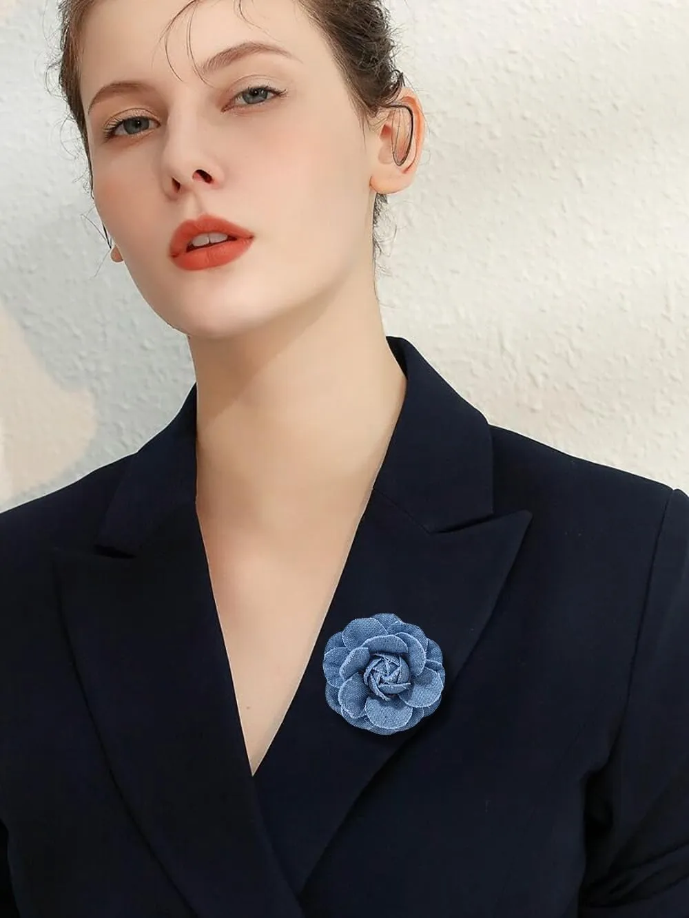 Fashion Denim Camellia Flower Lapel Brooch Pin for Women Girls Fabric Floral Bouquet Corsage Pins Clip Sweater Coat Dress Suit Backpack Brooches Pins Boho Jewelry Gifts Clothes Accessories
