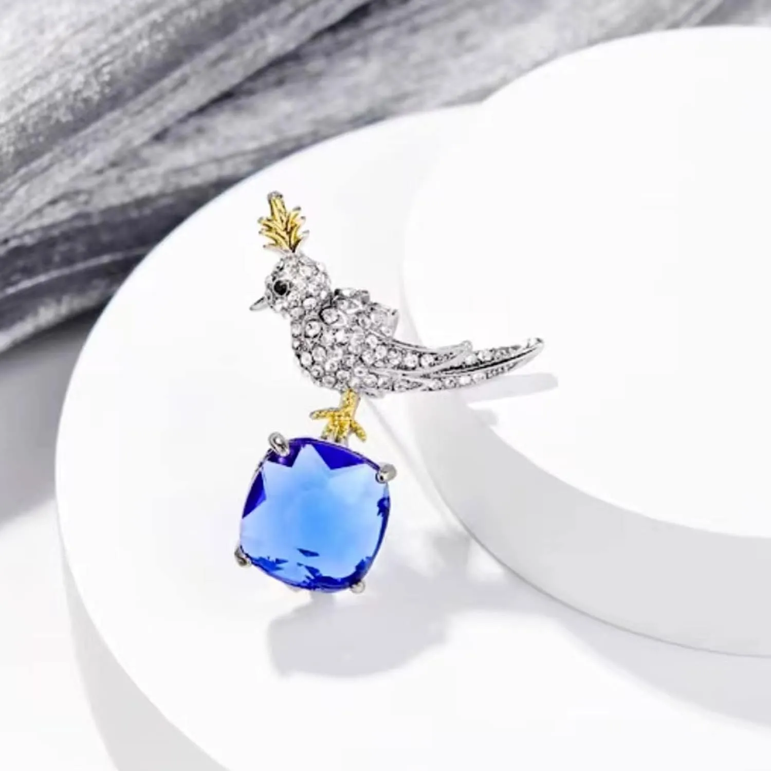 Fashion Enamel Rhinestone Pink Red Dragonfly Brooches Pins Cute Crystal Animal Insect Lapel Pin Brooch Costume Decorate Jewelry for Women Girl