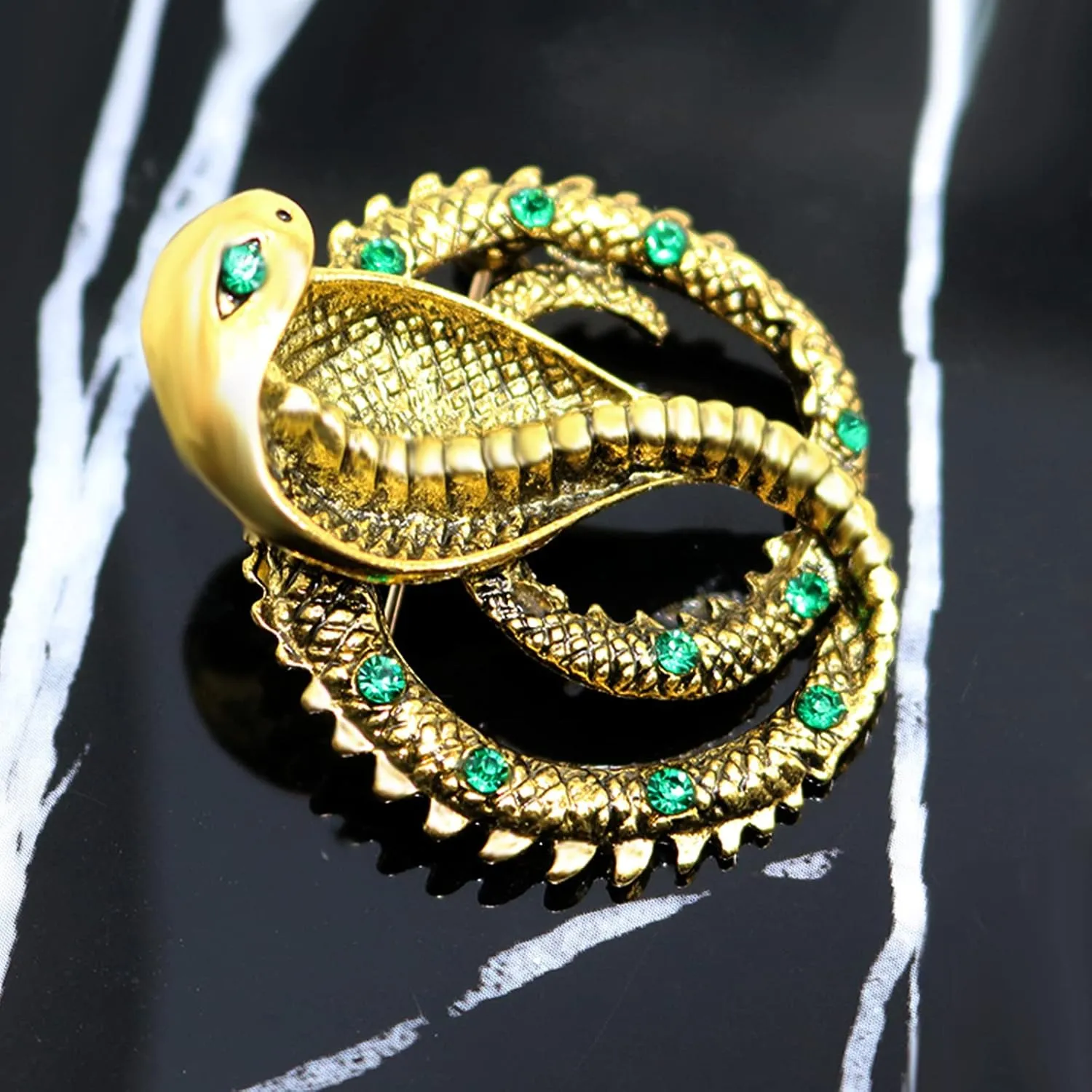 Fashion Enamel Rhinestone Pink Red Dragonfly Brooches Pins Cute Crystal Animal Insect Lapel Pin Brooch Costume Decorate Jewelry for Women Girl