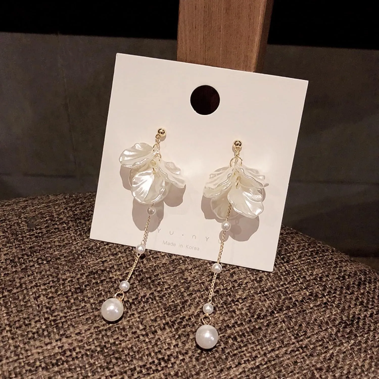 Flower Dangle Earrings for Women,Boho Cute Daisy Flower Stud Earrings Statement Long Fringe Pearl Pendant Floral Earrings Elegant Wedding Party Jewelry