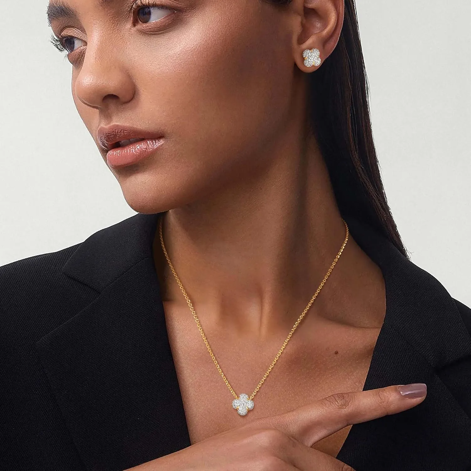 Gold Necklace for Women 14K Gold Plated Simple Chain Cubic Zirconia Pendant Necklace Cute Rhinestone Solitaire Necklace Dainty Gold Jewelry for Women