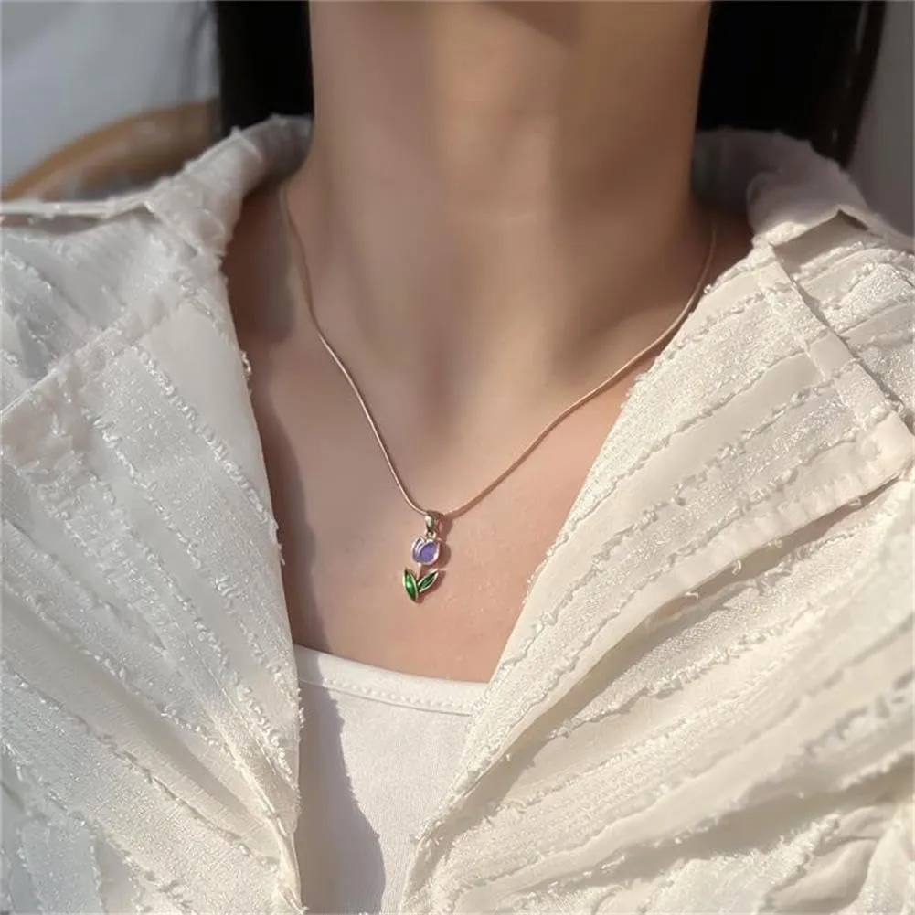 Gold Tulip Necklace Tulip Flower Pendant Necklace Delicate Dainty Tulip Flower Necklace for Women Mother Wife Friendship Jewelry