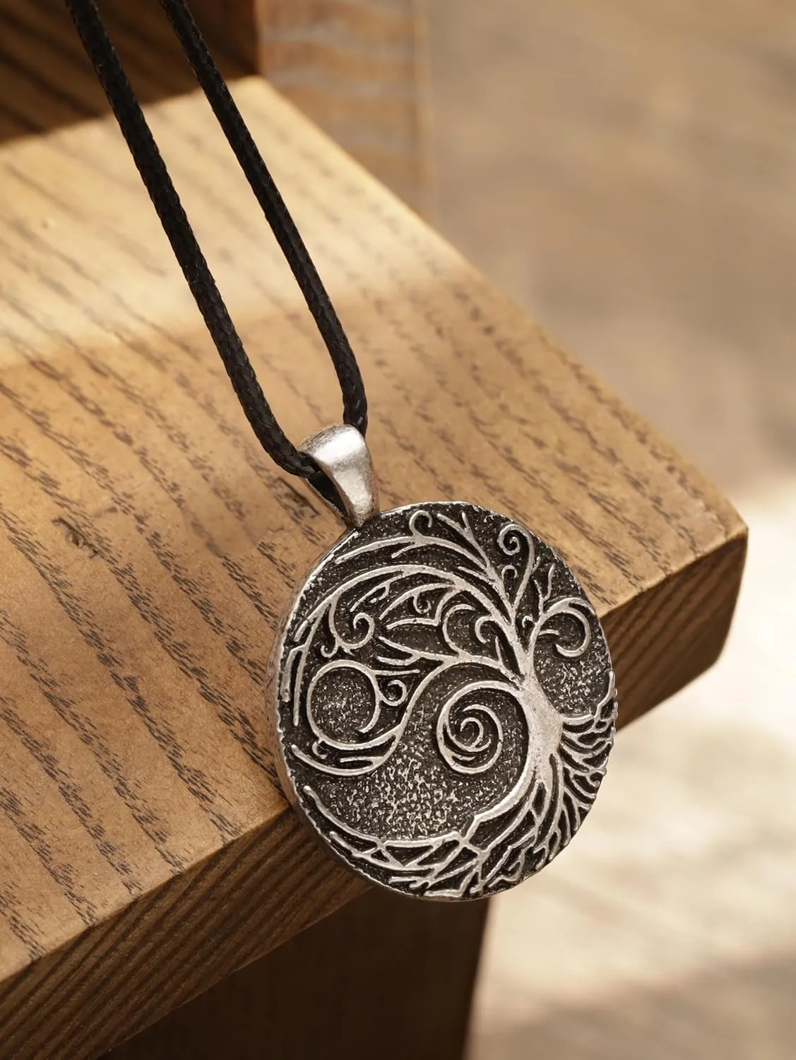 HAQUIL Viking Celtic Wiccan Tree of Life Pendant Necklace, Tree of Life Jewelry Gifts for Men and Women