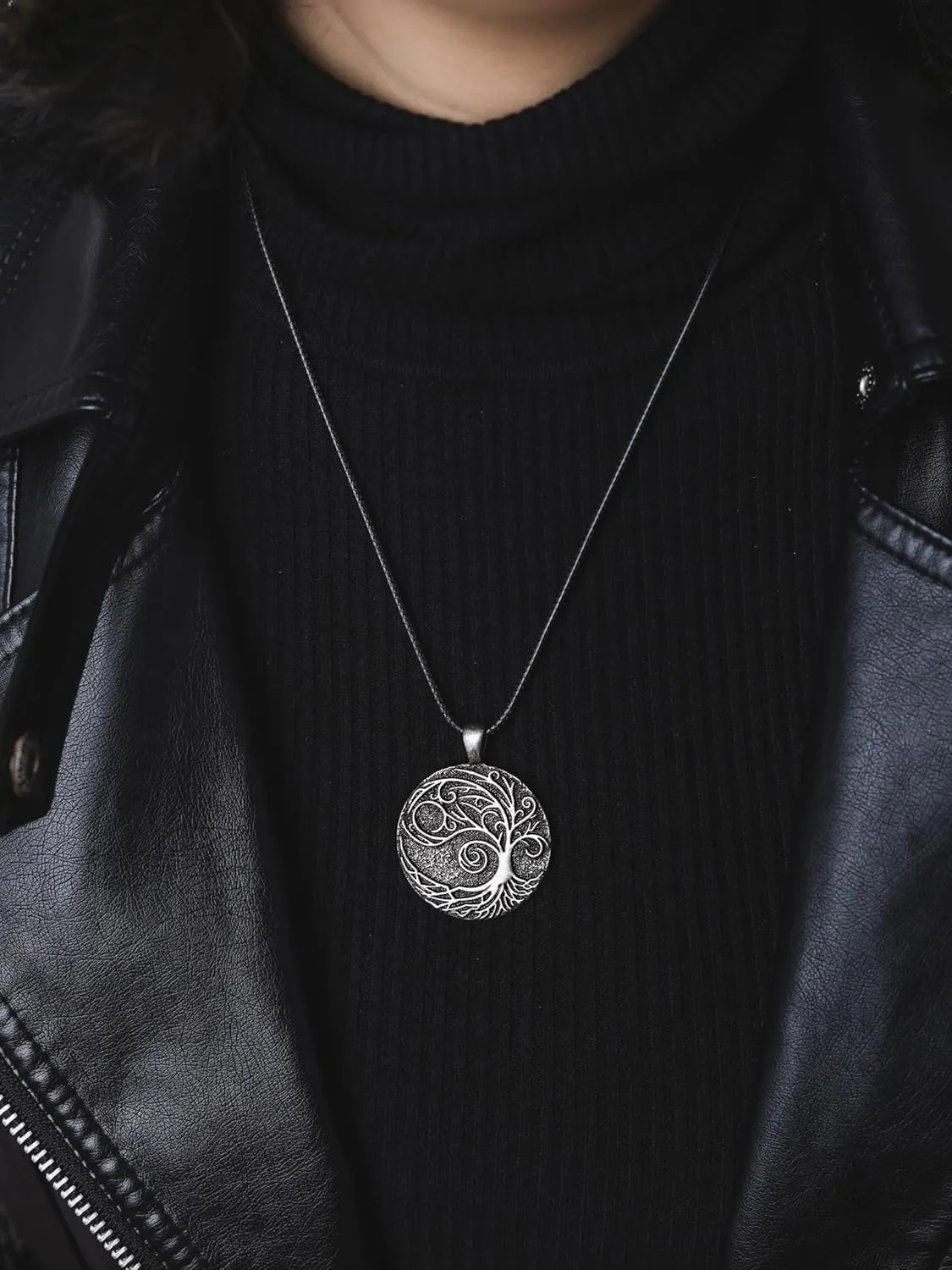 HAQUIL Viking Celtic Wiccan Tree of Life Pendant Necklace, Tree of Life Jewelry Gifts for Men and Women