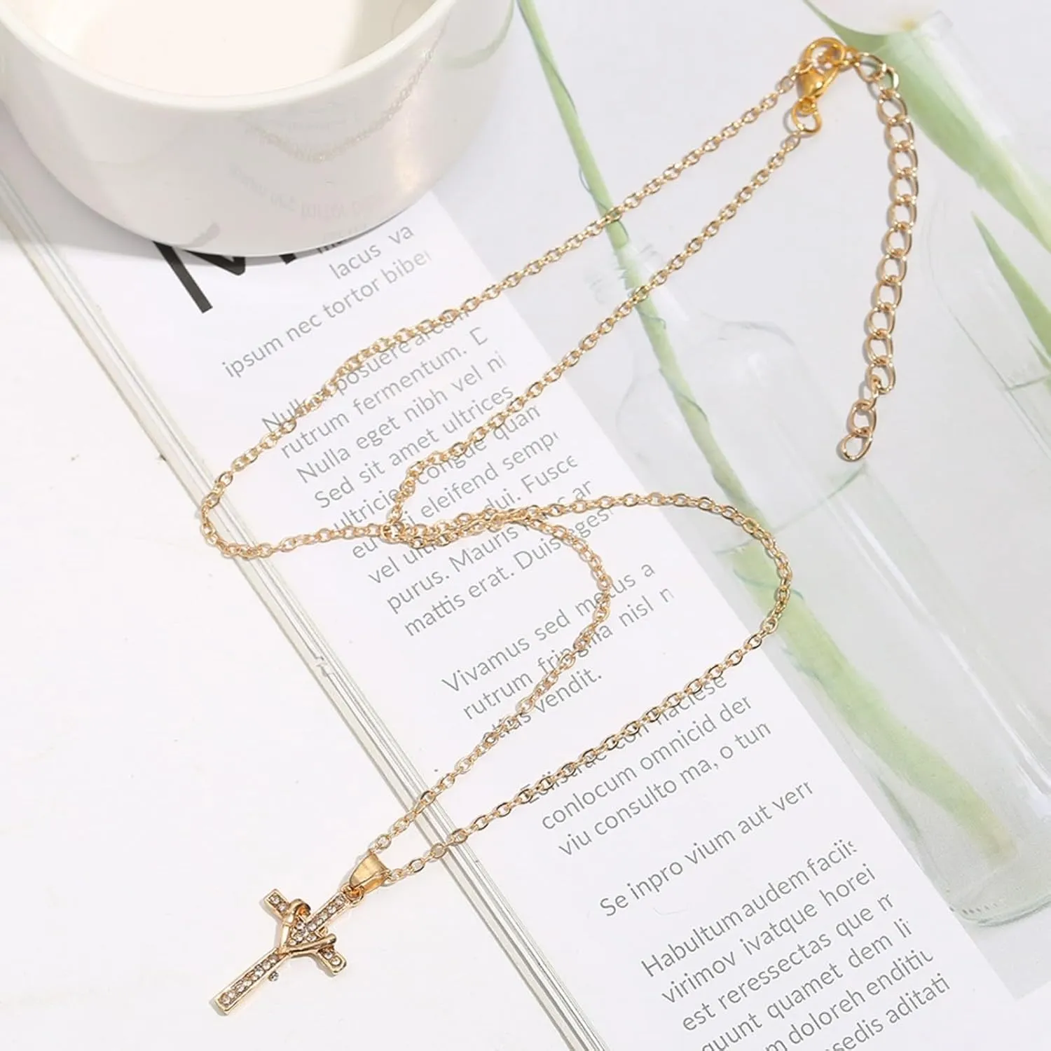 Heart Cross Pendant Necklace for Women Sparkly White Love Rhinestone Necklace Dainty Red Heart Cubic Zircon Necklace Vintage Cross Heart Crystal Statement Necklace Valentines Costume Jewelry Accessories