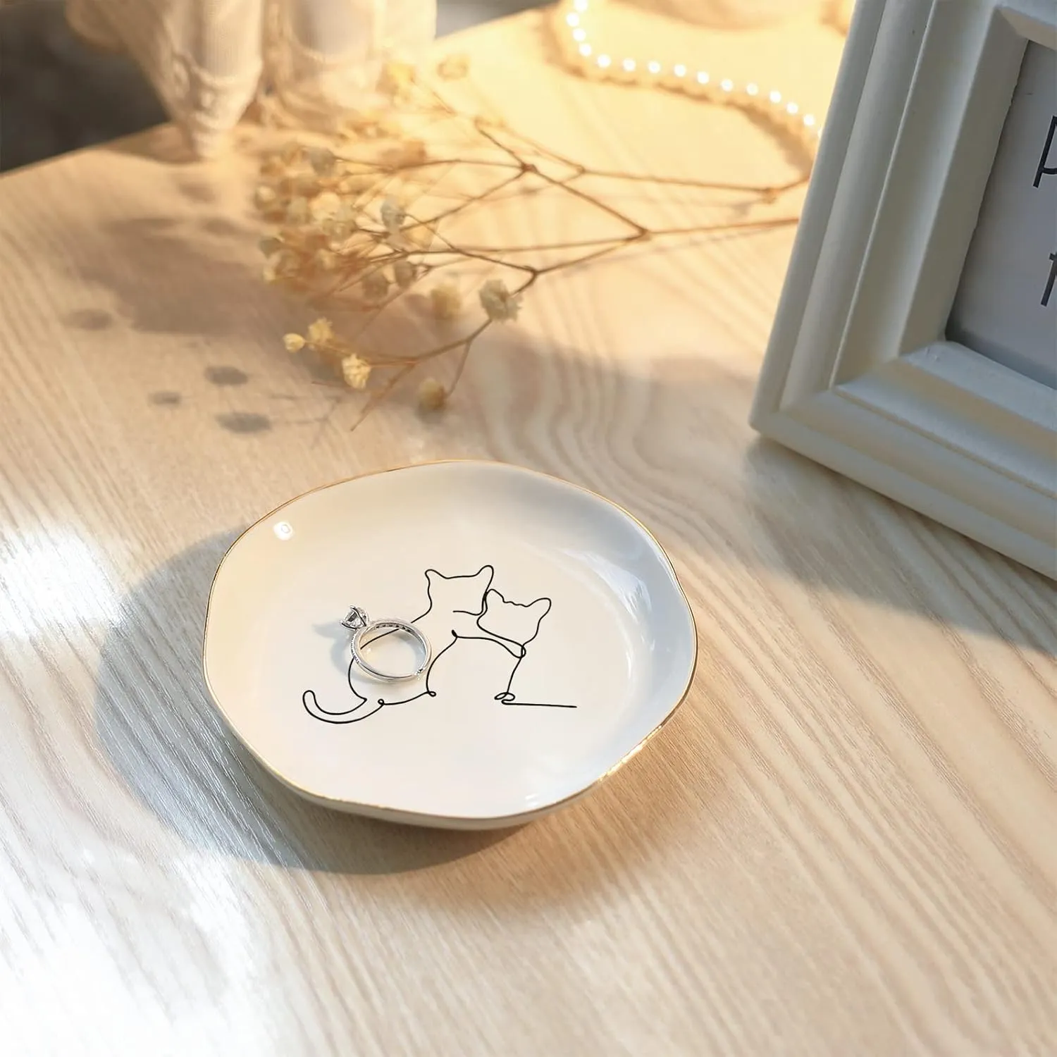 HOME SMILE Cat Ring Dish Jewelry Tray,Christmas Gifts for Cat Lovers,Ceramic White,4"