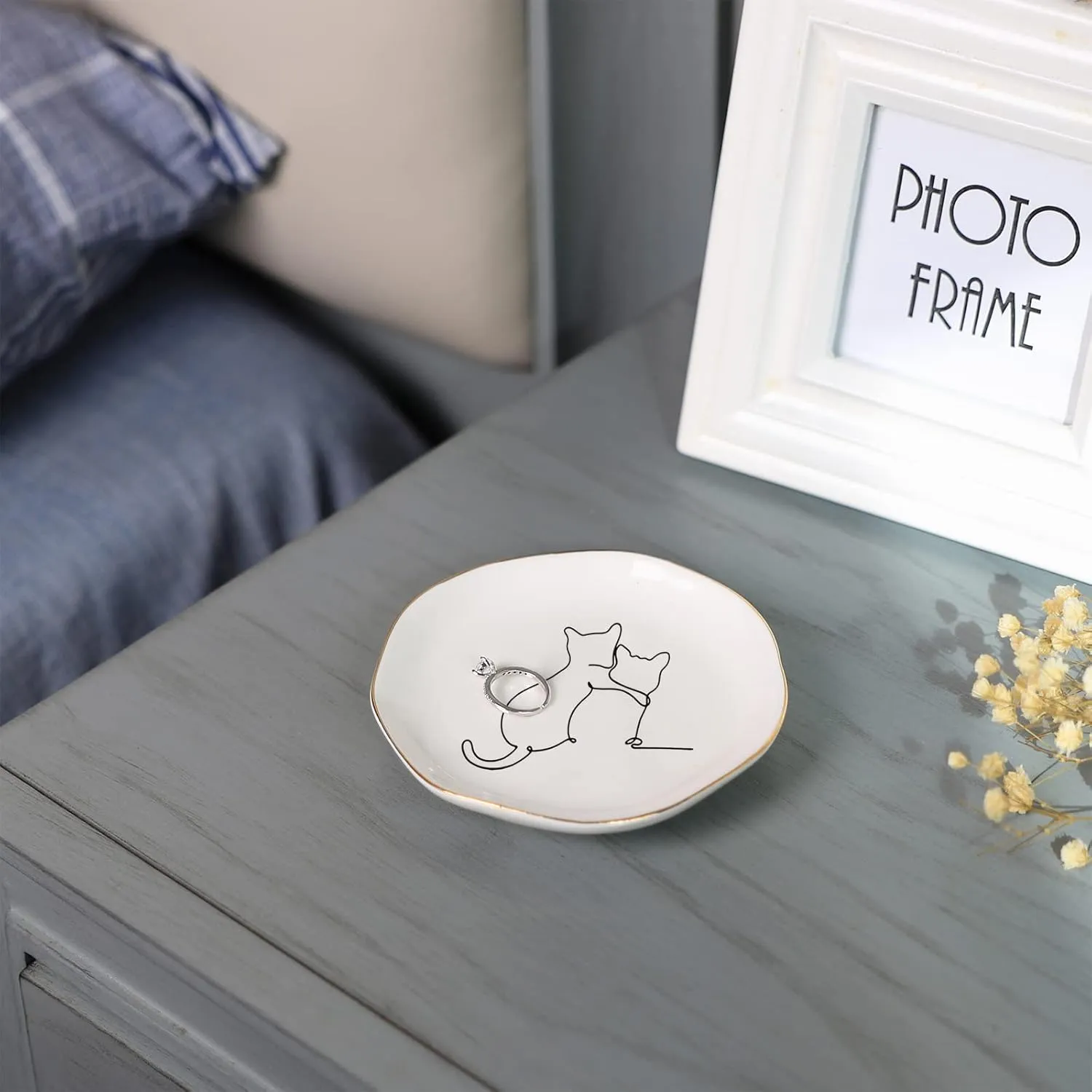 HOME SMILE Cat Ring Dish Jewelry Tray,Christmas Gifts for Cat Lovers,Ceramic White,4"
