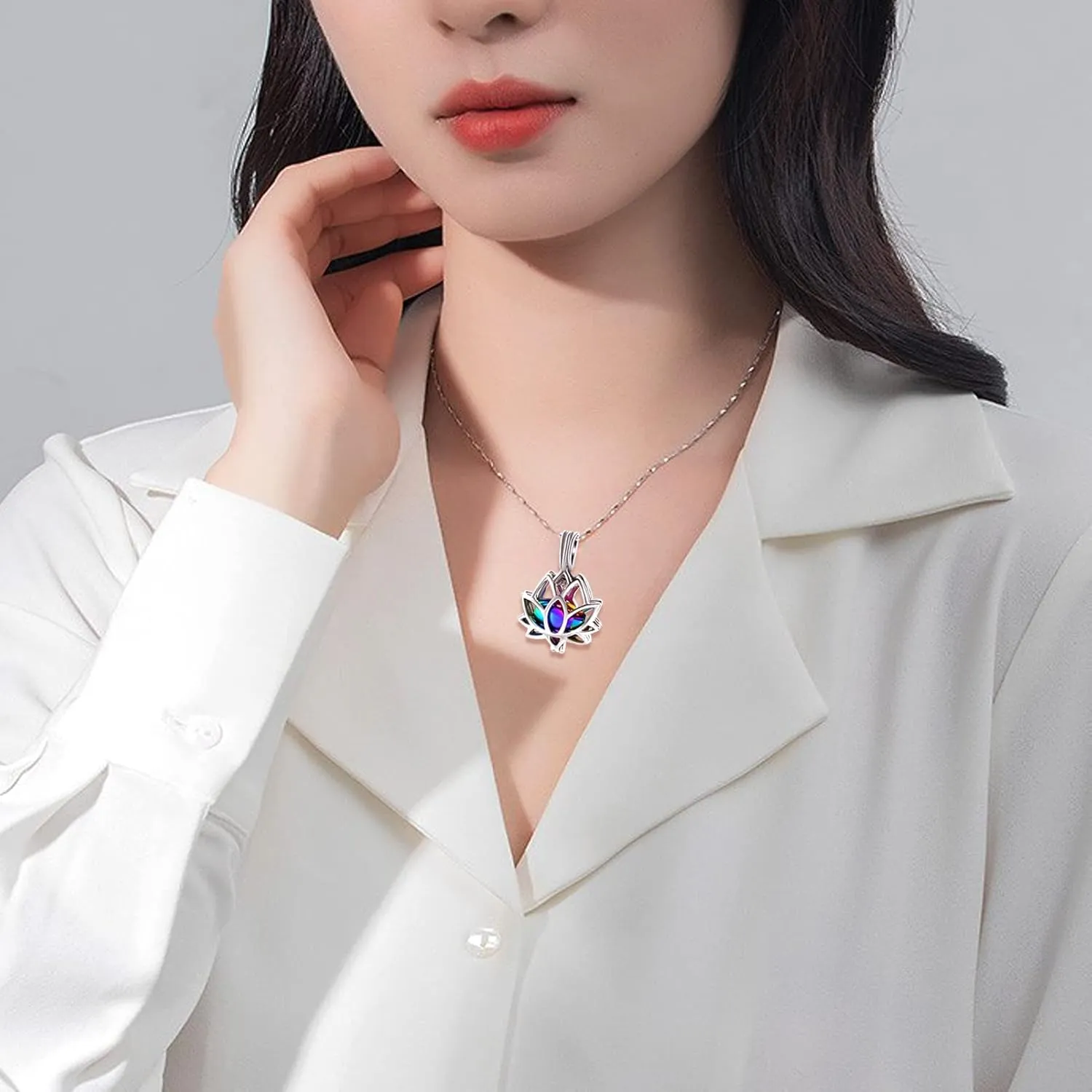 Imrsanl Cremation Jewelry for Ashes - Lotus Flower Ashes Pendant Necklace with Mini Keepsake Urn Memorial Ash Jewelry