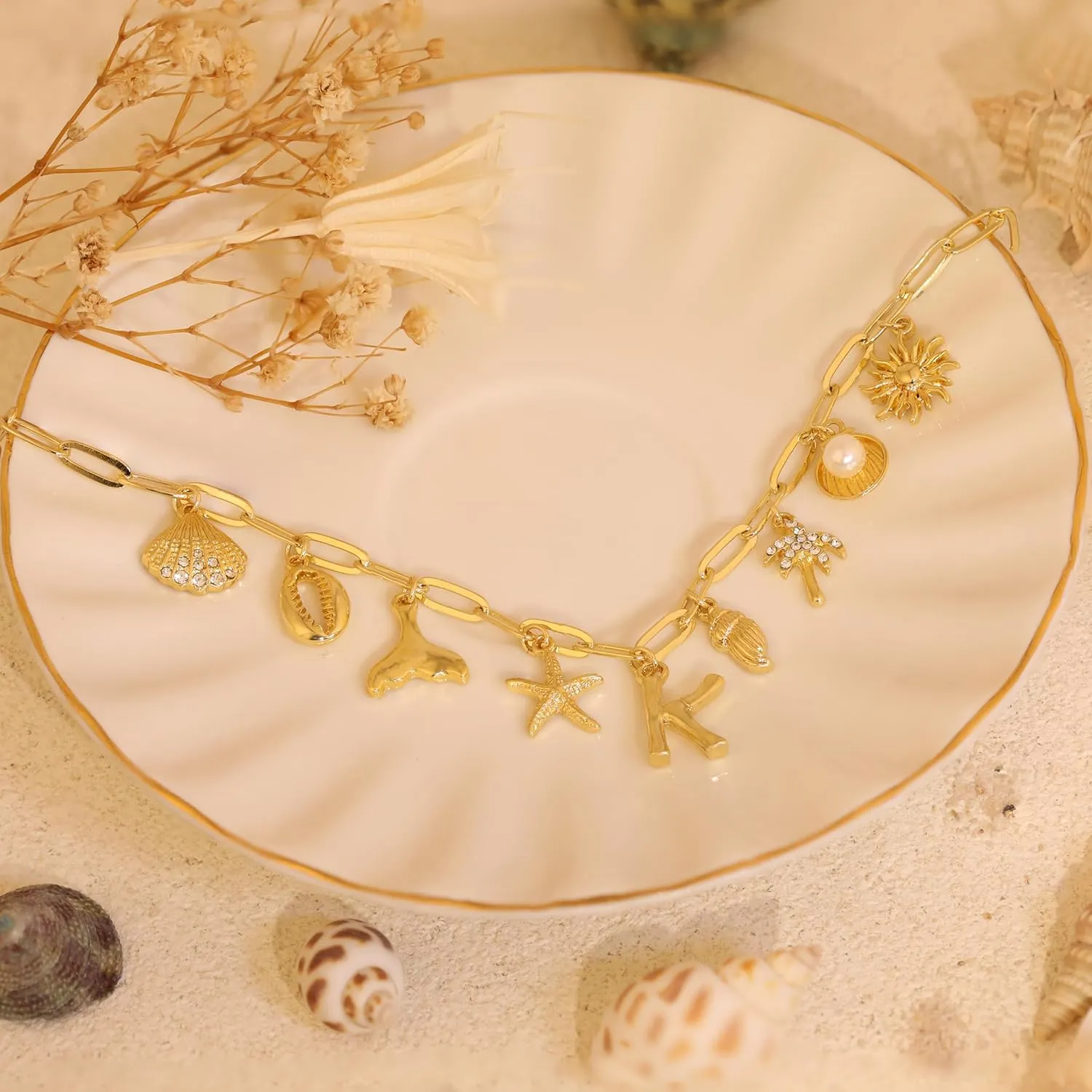 Initial Charm Necklace For Women Shell Letter Necklaces Gold Charms Pendant Boho Summer Seashell Beach 14k Starfish Surfer Jewelry Gifts