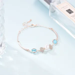 Lake Blue Crystal Embellished With Chic Exquisite Pearl And Rhinestone Hand Jewelry