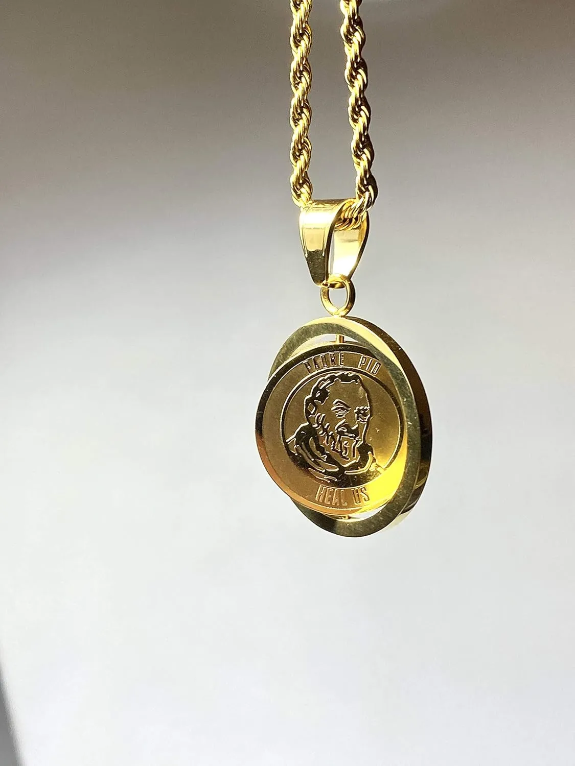 Men Women Gold Finish holy Blessed Saint St Padre Pio Pietrelcina pendant necklace Stainless Steel Jewelry Catholic Mary, Padre Pio Pray for us Religious Jewelry Necklace Set