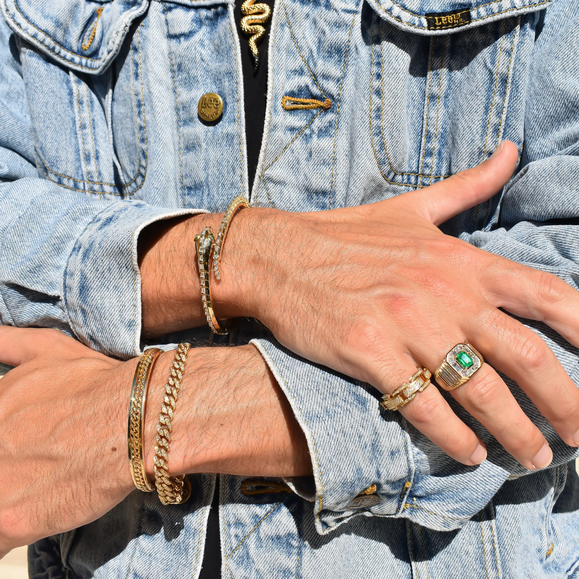 MEN'S SOLID GOLD LINK LINED BANGLE