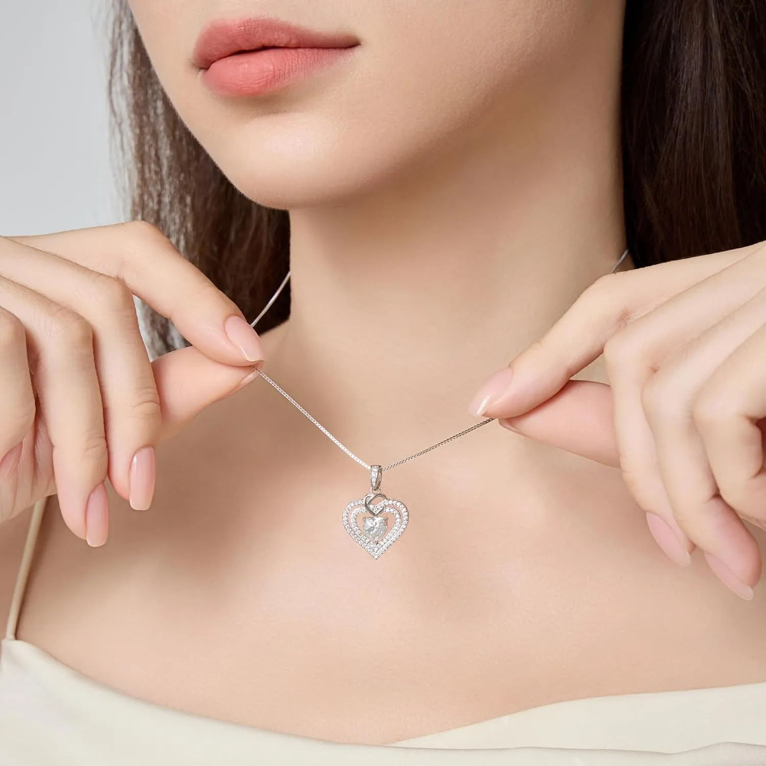 Moissanite Heart Pendant Necklaces for Women, 1-3 Carats Moissanite Sterling Silver Gold Plating Necklace Engraved with 'I LOVE YOU', Ideal Birthday Anniversary Jewelry Gifts for Wife Her Mom