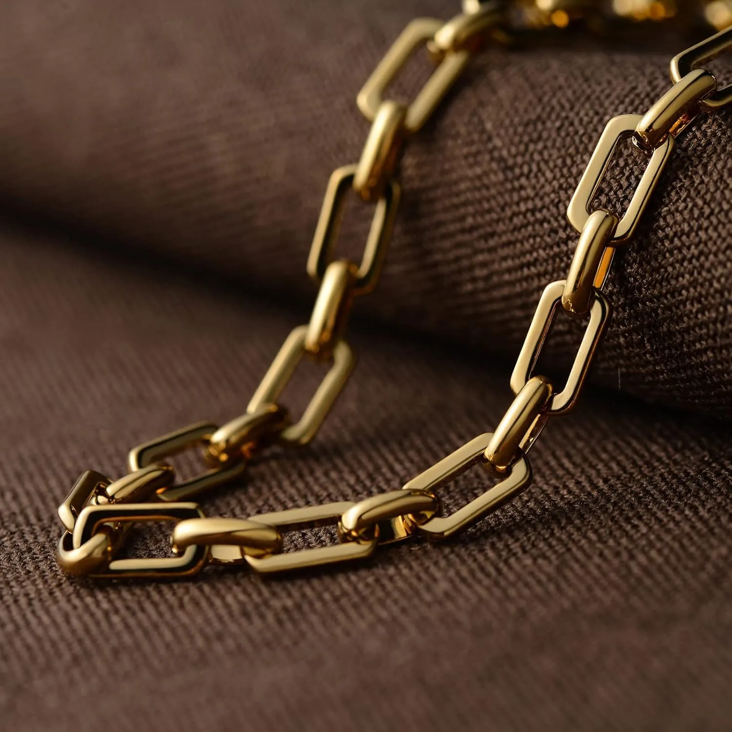 MTMY Gold Choker Necklace,18K Gold Plated Dainty Chain Choker Necklace Delicate Fashion Choker Necklace Jewelry for Women