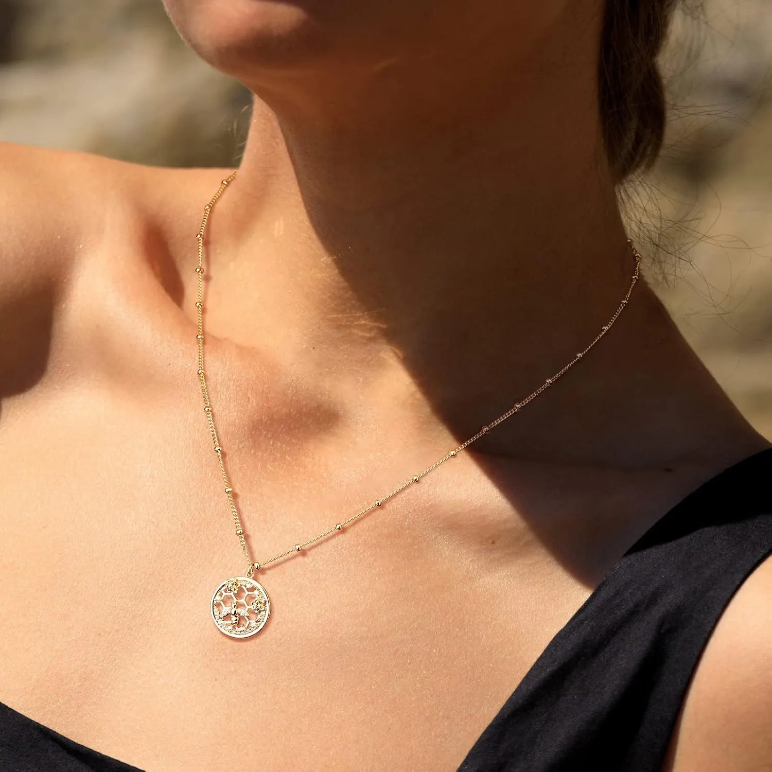 MTMY Gold Pendant Necklace for Women 14K Gold Plated Snake/Butterfly/Bee/Hummingbird Animal Necklace Dainty Necklace Simple Delicate Jewelry
