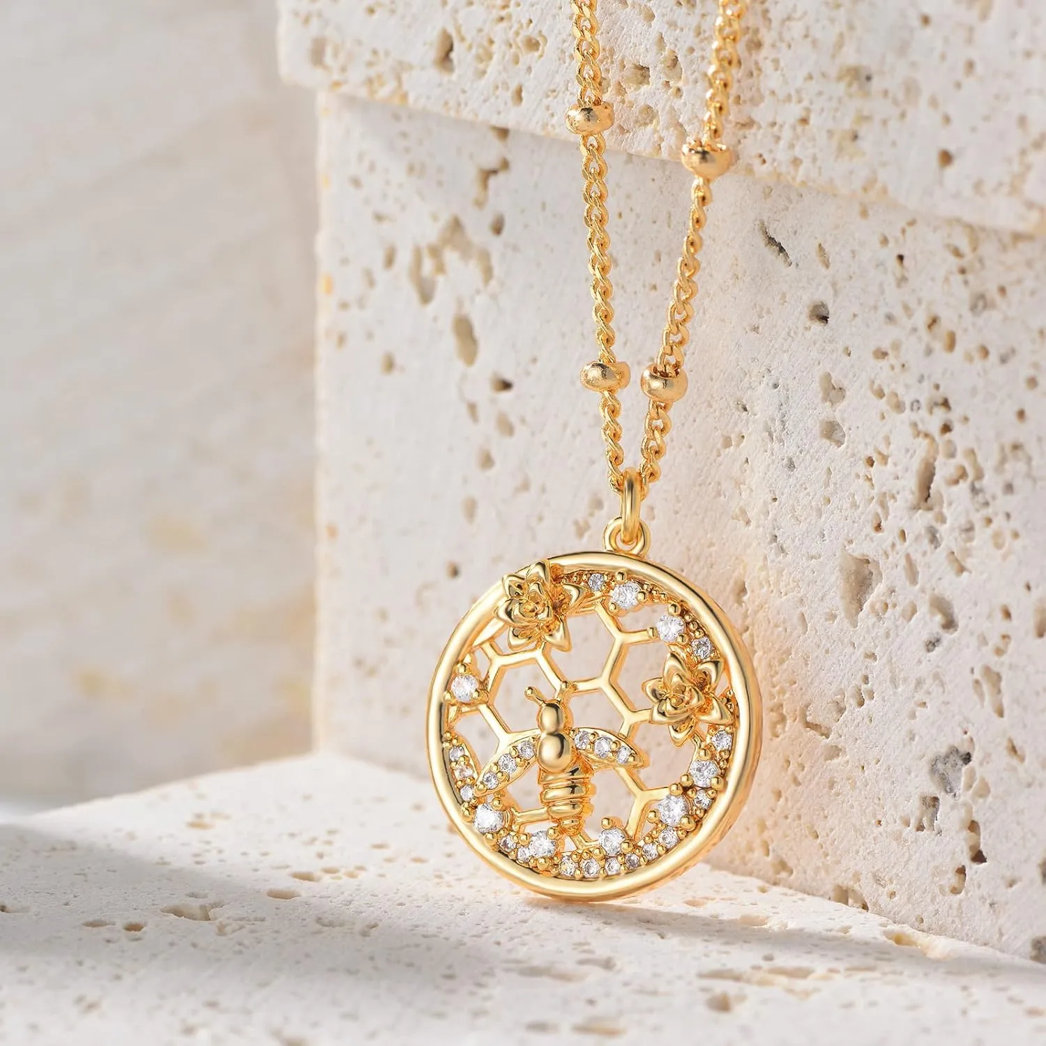 MTMY Gold Pendant Necklace for Women 14K Gold Plated Snake/Butterfly/Bee/Hummingbird Animal Necklace Dainty Necklace Simple Delicate Jewelry