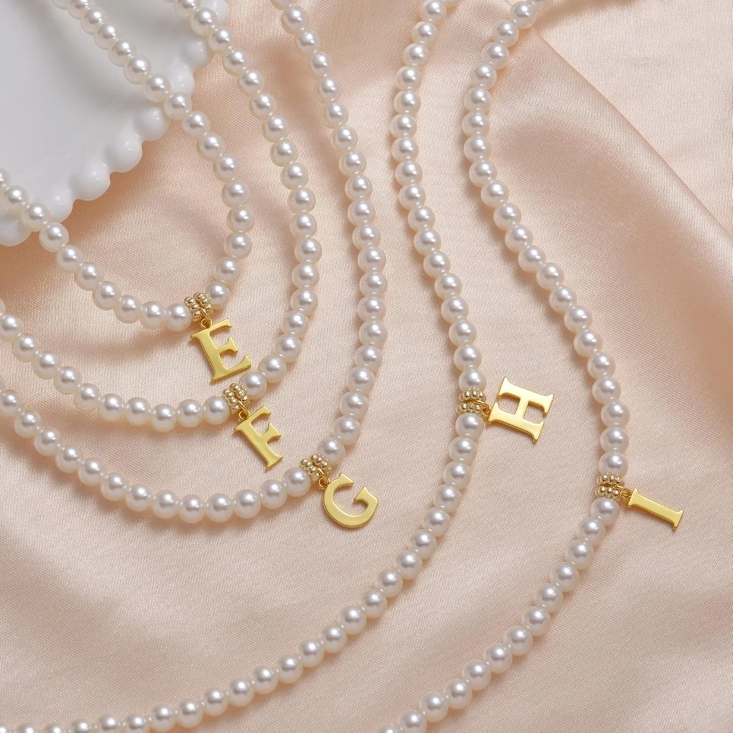 Pearl Necklaces for Women, Faux Pearl Choker Necklace And Earring Set Jewelry Gifts Mothers Day Gifts for Mom,Dainty Pendant Pearl Initial Necklace.