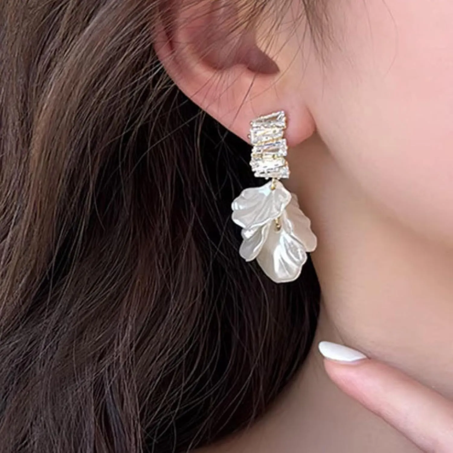Pearl Shell Earrings Starfish Earring Gold Sea Shell Earring for Women Seashell Beach Earrings Summer Beach Vacation Outfits for Women Trendy Jewelry Gift