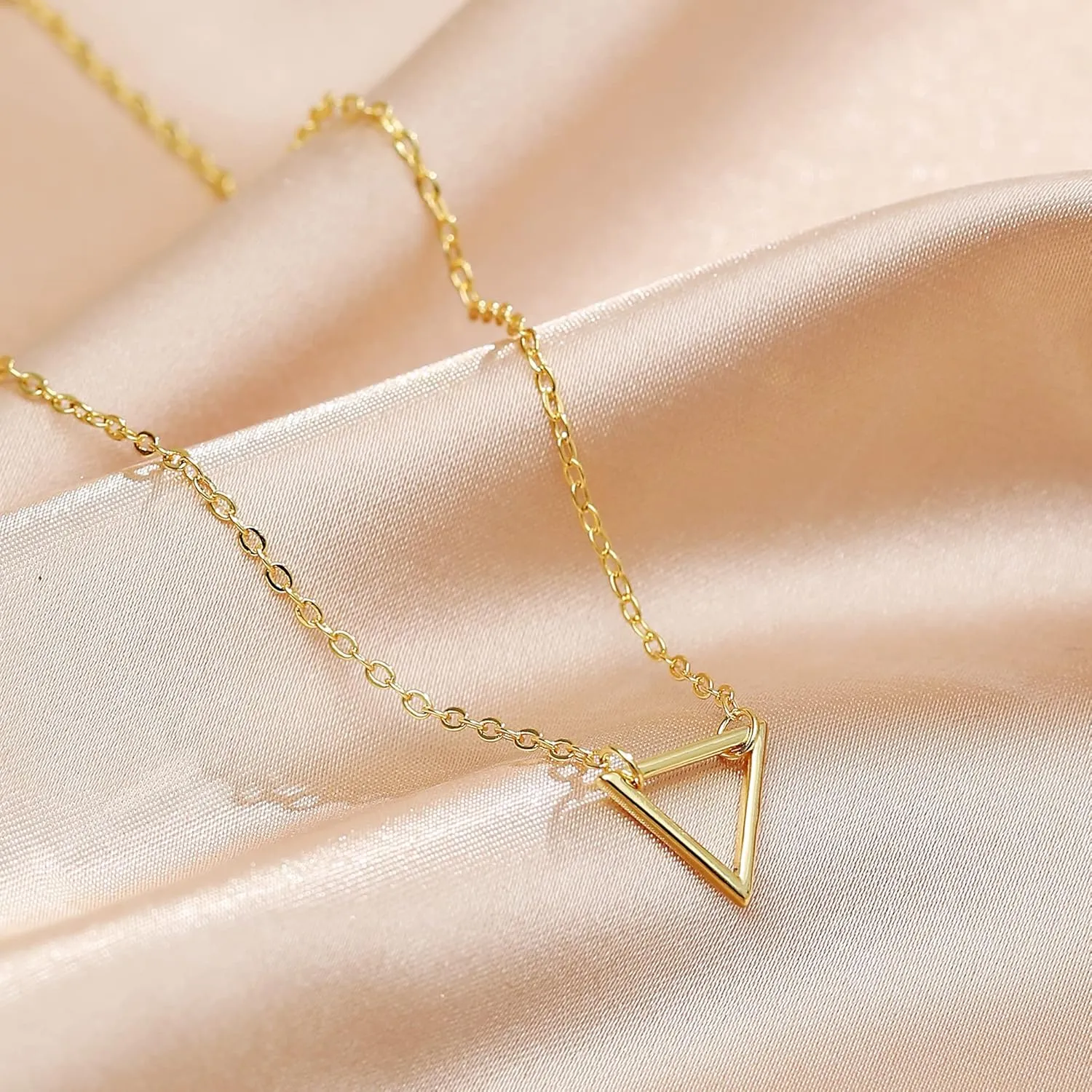 Pencros Dainty Pendant Necklace,18K Gold Plated Pumpkin Ghost Hammered Coin Delicate Chain Minimalist Simple Halloween Jewelry Friend's Gift