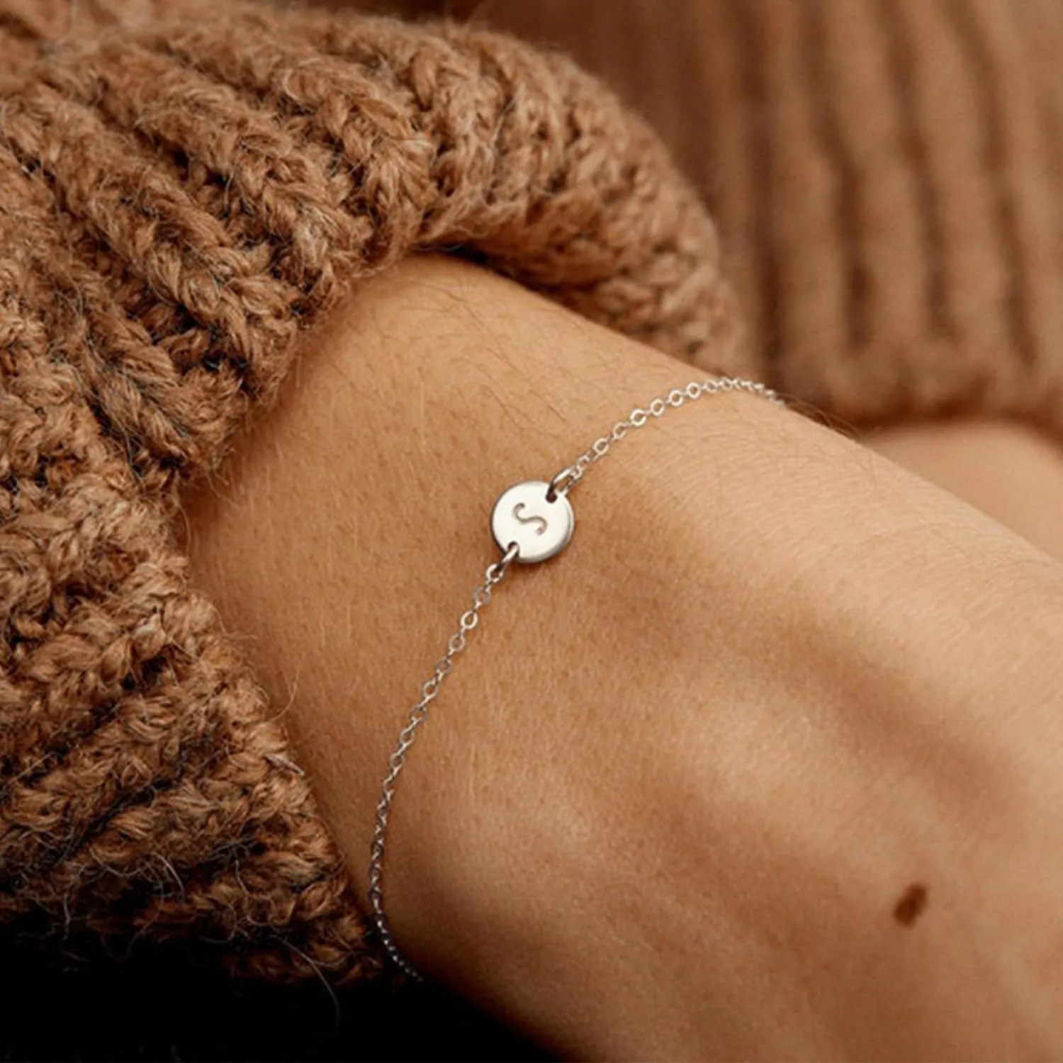 Personalized Initial Bracelet for Women Stainless Steel Letters Bracelet Delicate Coin Dainty Disc Alphabet Charm Bracelet Monogram Name Bracelet