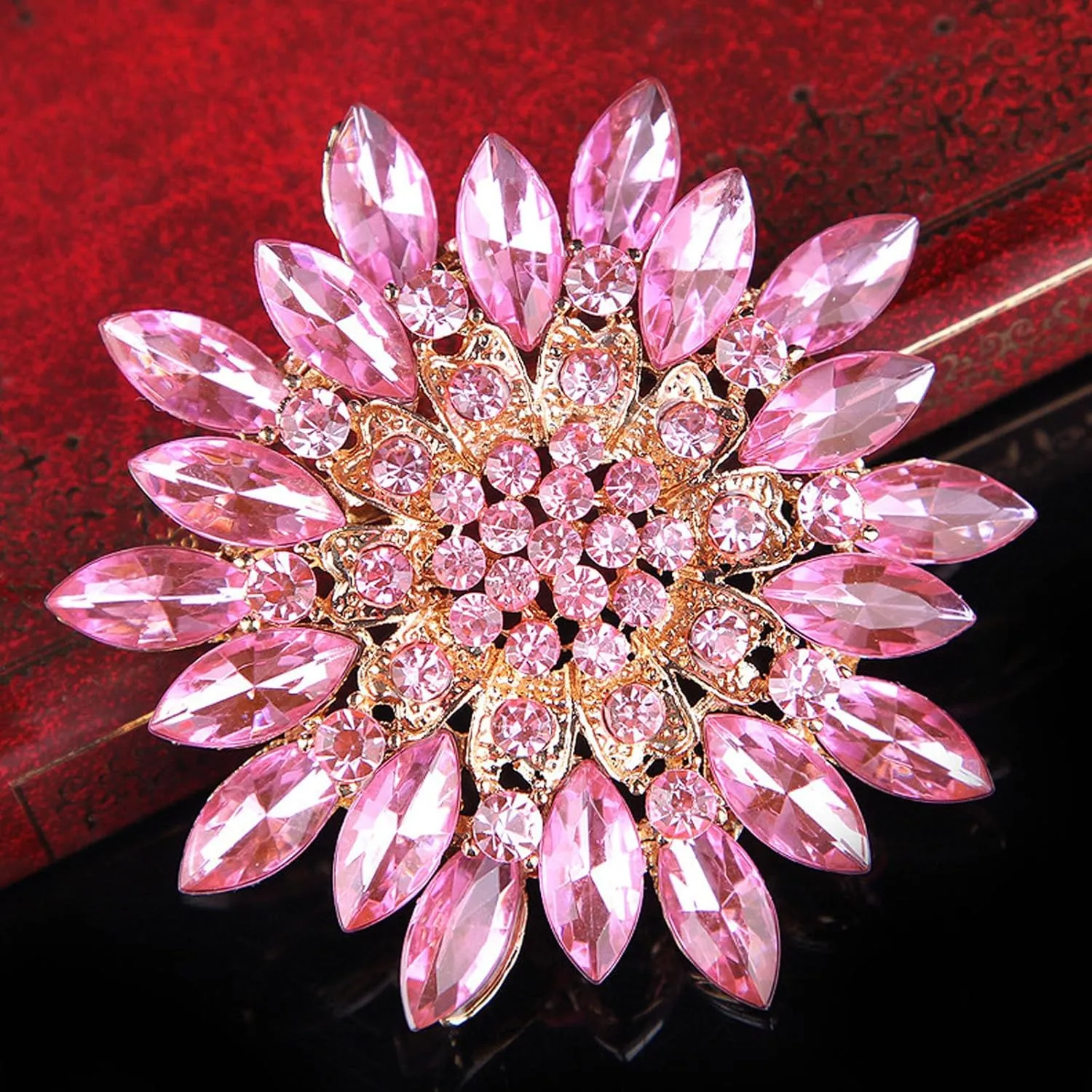 Premium Rhinestone Sunflower Brooch Pin for Women,Pink/White/Red/Black Flower Brooch Stylish Elegant Crystal Brooch Clothing Hat Bag Accessories Jewerly Gifts