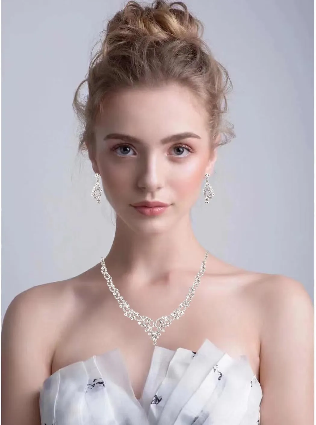 QLLYHLH Elegant Wedding Jewelry Set Austrian Crystal Necklace Dangle Earrings Link Bracelet Brides Bridesmaid Prom Costume Party Events Accessories for Woman