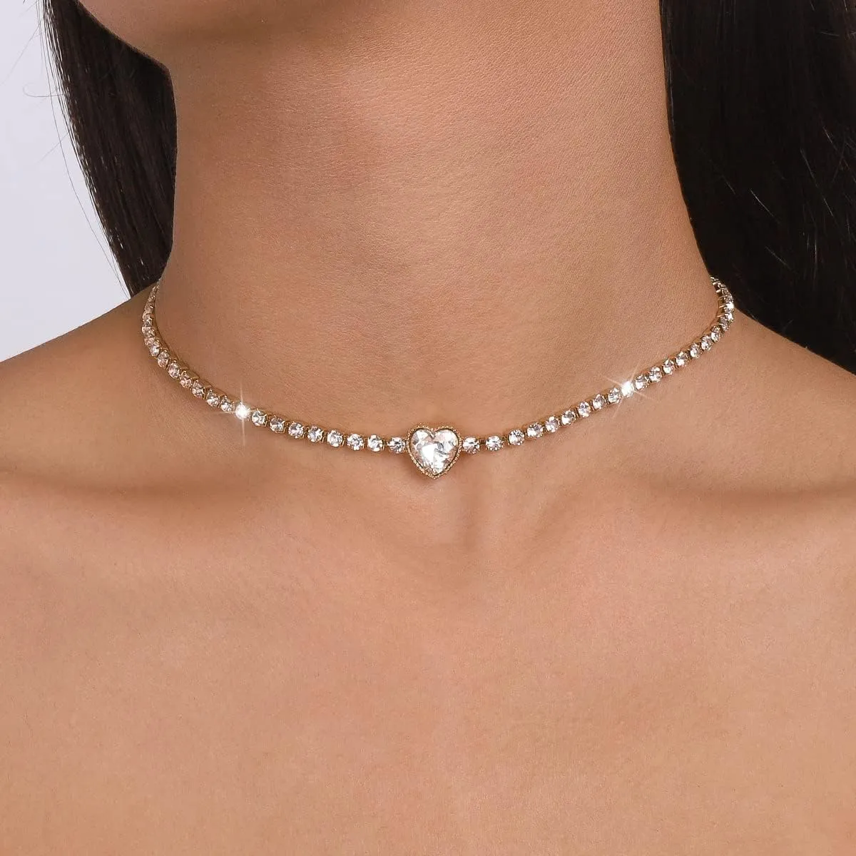 Rhinestone Heart Choker Necklace for Women Dainty Crystal Heart Necklace Tennis Chain Neclack Heart Statement Necklace for Women Birthday Party Prom Jewelry