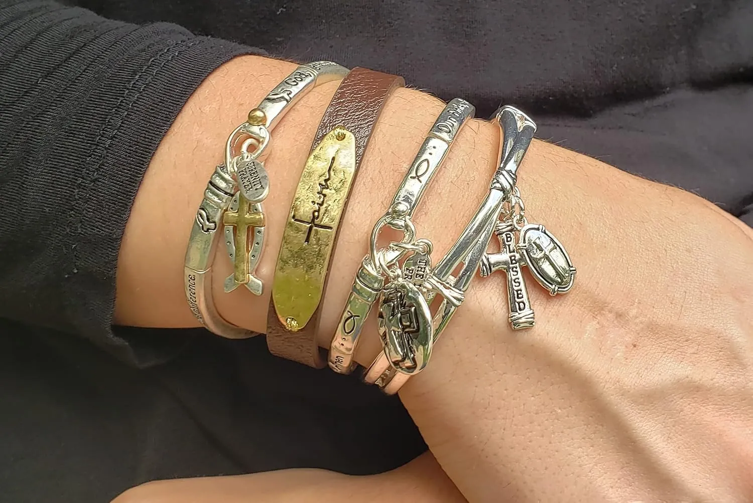 Rosemarie's Religious Gifts Women's Inspirational Religious Charms Stretch Bracelet, 7"