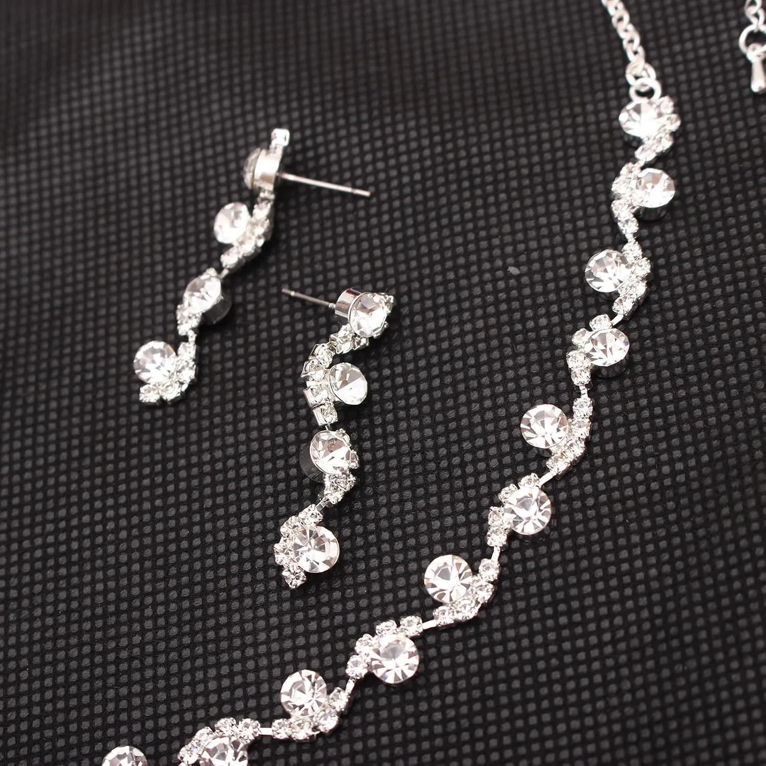 Silver Plated Elegant Necklace Earrings Bride Bridesmaid Jewelry Sets for Wedding Prom Crystal Jewelry Set for Women Costume Accessories