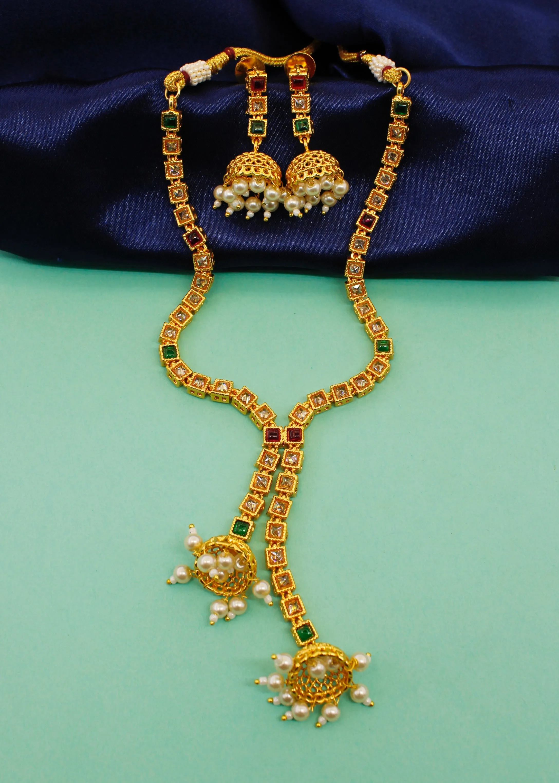 STYLISH ANTIQUE SQUARE NECKLACE
