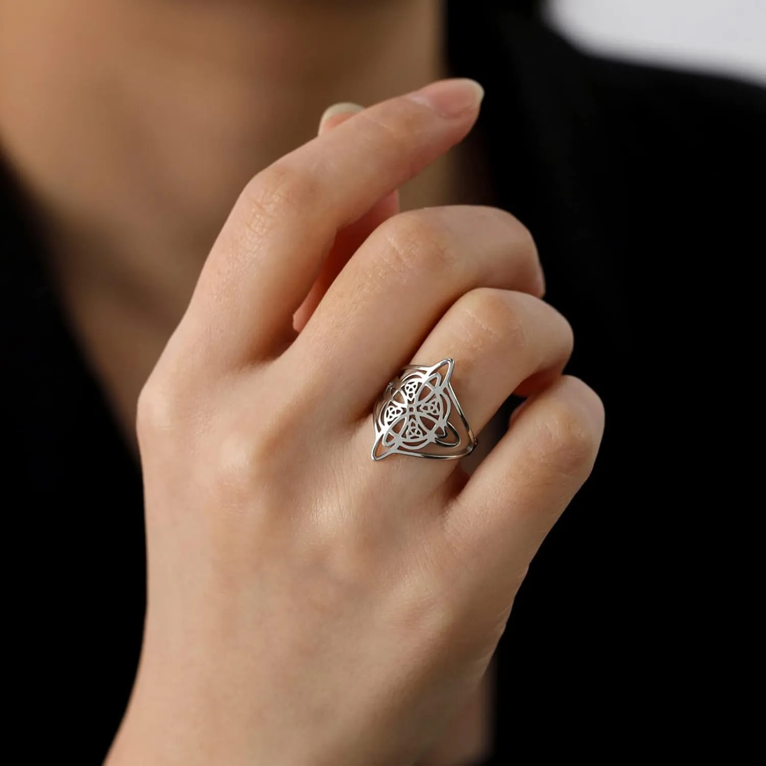 UNIFT Witch Knot Ring for Women Stainless Steel Chic Elegant Geometric Style Witchcraft Celtic Trinity Ring Wiccan Amulet Jewelry Mother's Day Birthday Gift