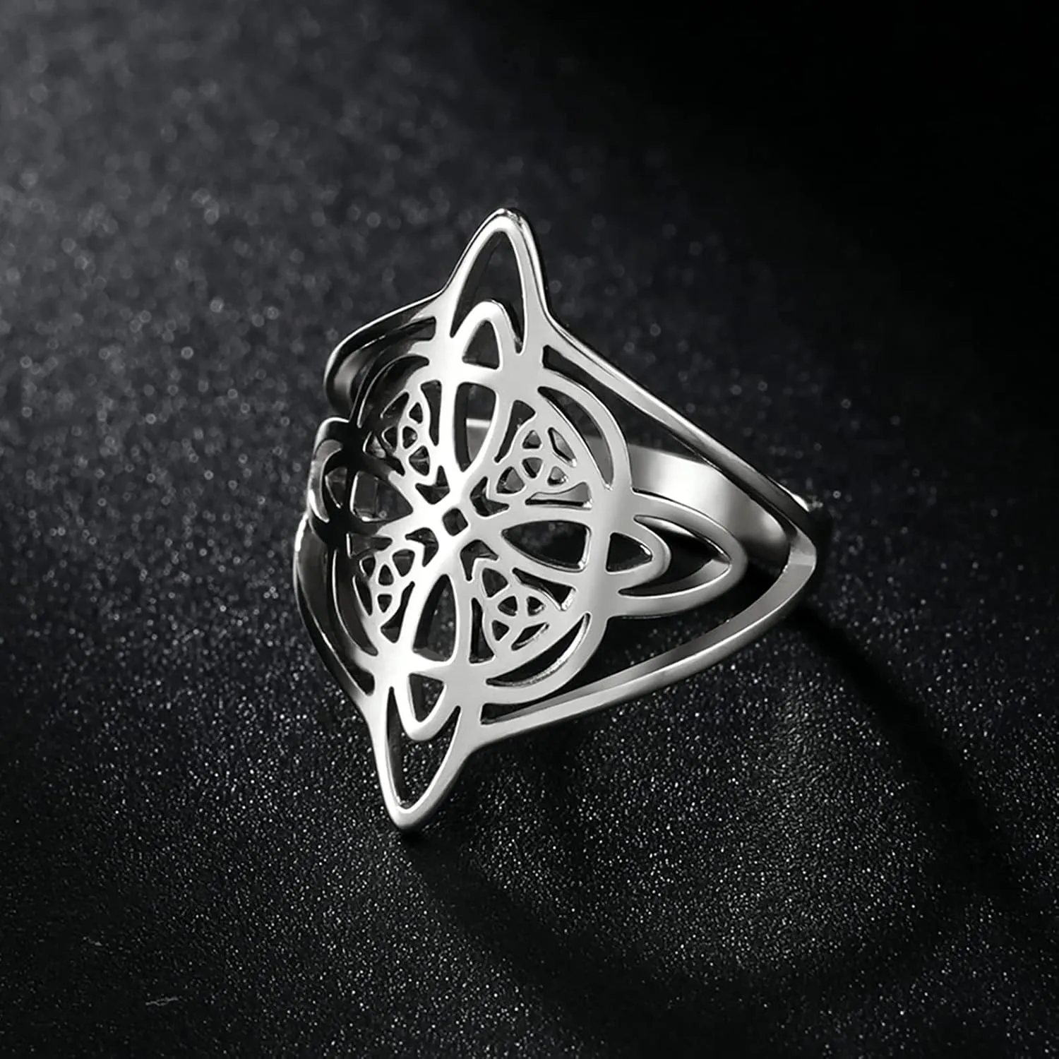 UNIFT Witch Knot Ring for Women Stainless Steel Chic Elegant Geometric Style Witchcraft Celtic Trinity Ring Wiccan Amulet Jewelry Mother's Day Birthday Gift