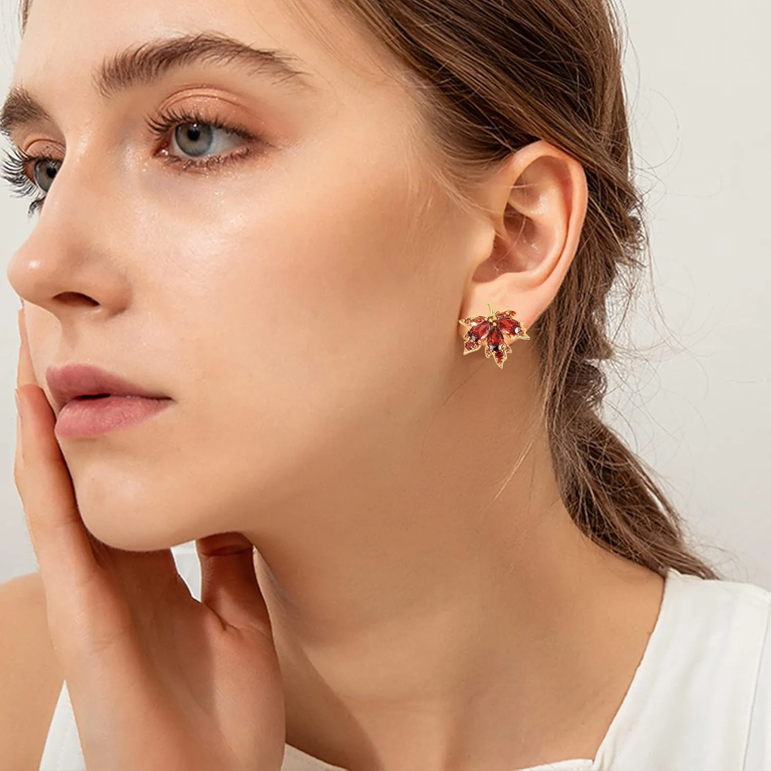Unique Dainty Sparkly Crystal Orange Red Maple Leaf Dangle Drop Stud Earrings Cute Elegant Glitter Rhinestone Leaf Stud Earrings for Women