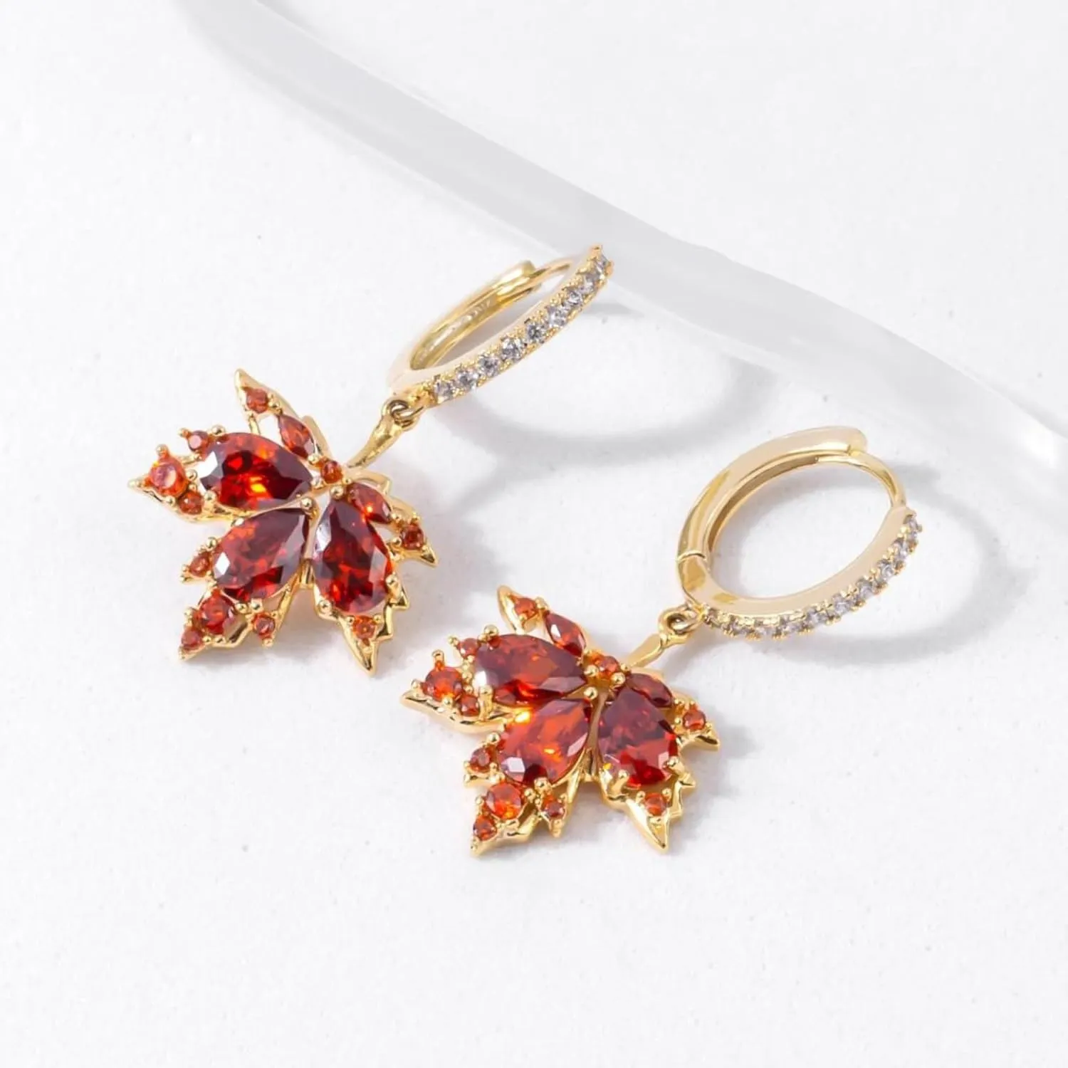 Unique Maple Leaf Dangle Drop Earrings for Women,Fashion Elegant Long Fall Earrings Sparkly Crystal Leaf Stud Earrings Hypoallergenic Party Prom Jewelry